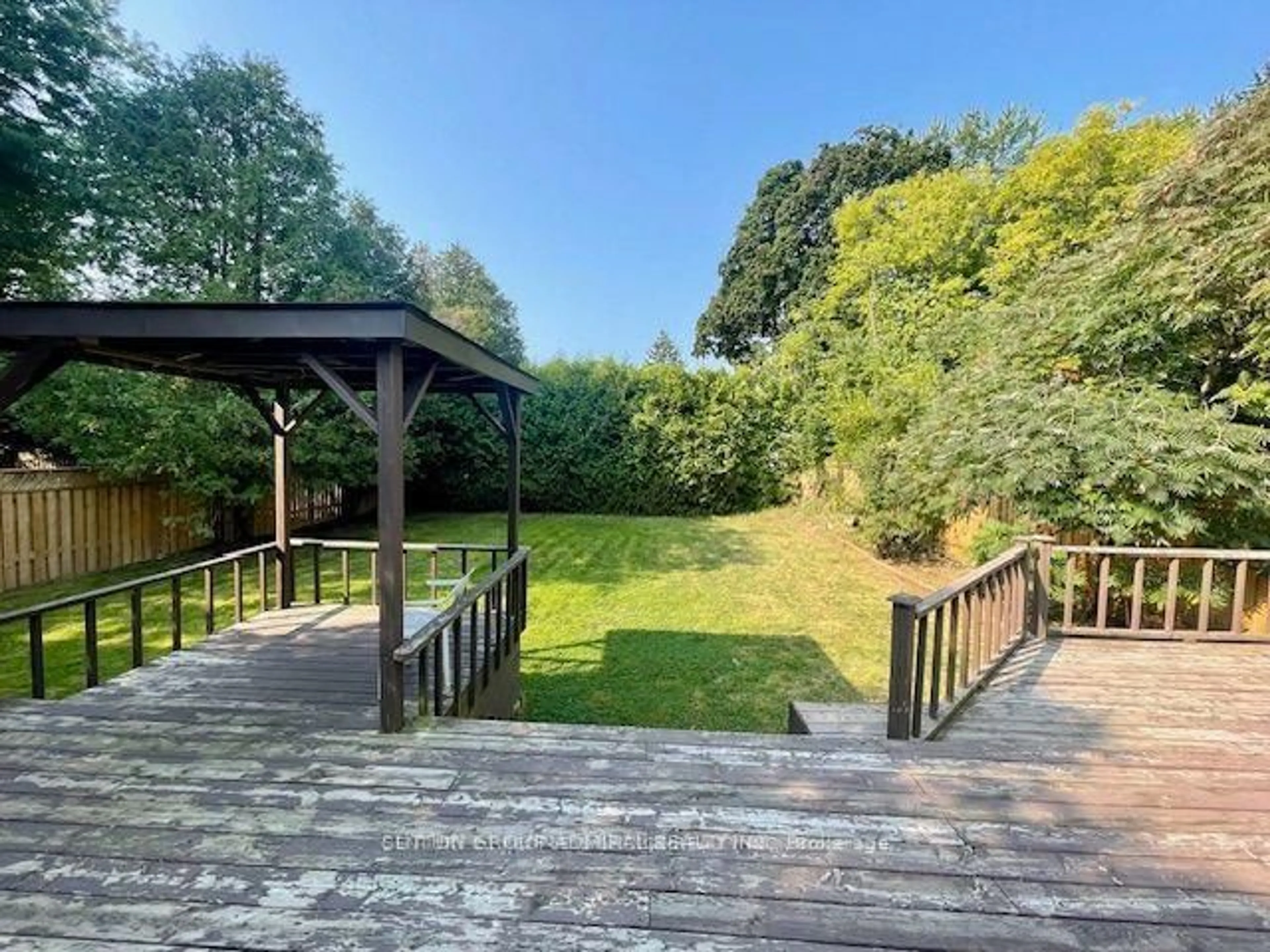 A pic from outside/outdoor area/front of a property/back of a property/a pic from drone, forest/trees view for 38 Fenwood Hts, Toronto Ontario M1M 2V8