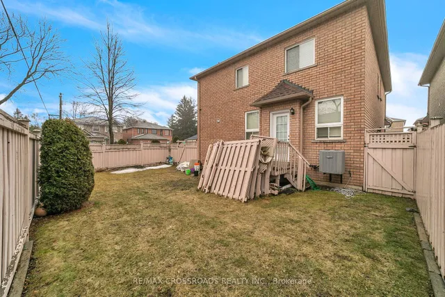 106 Craggview Dr, Toronto 5