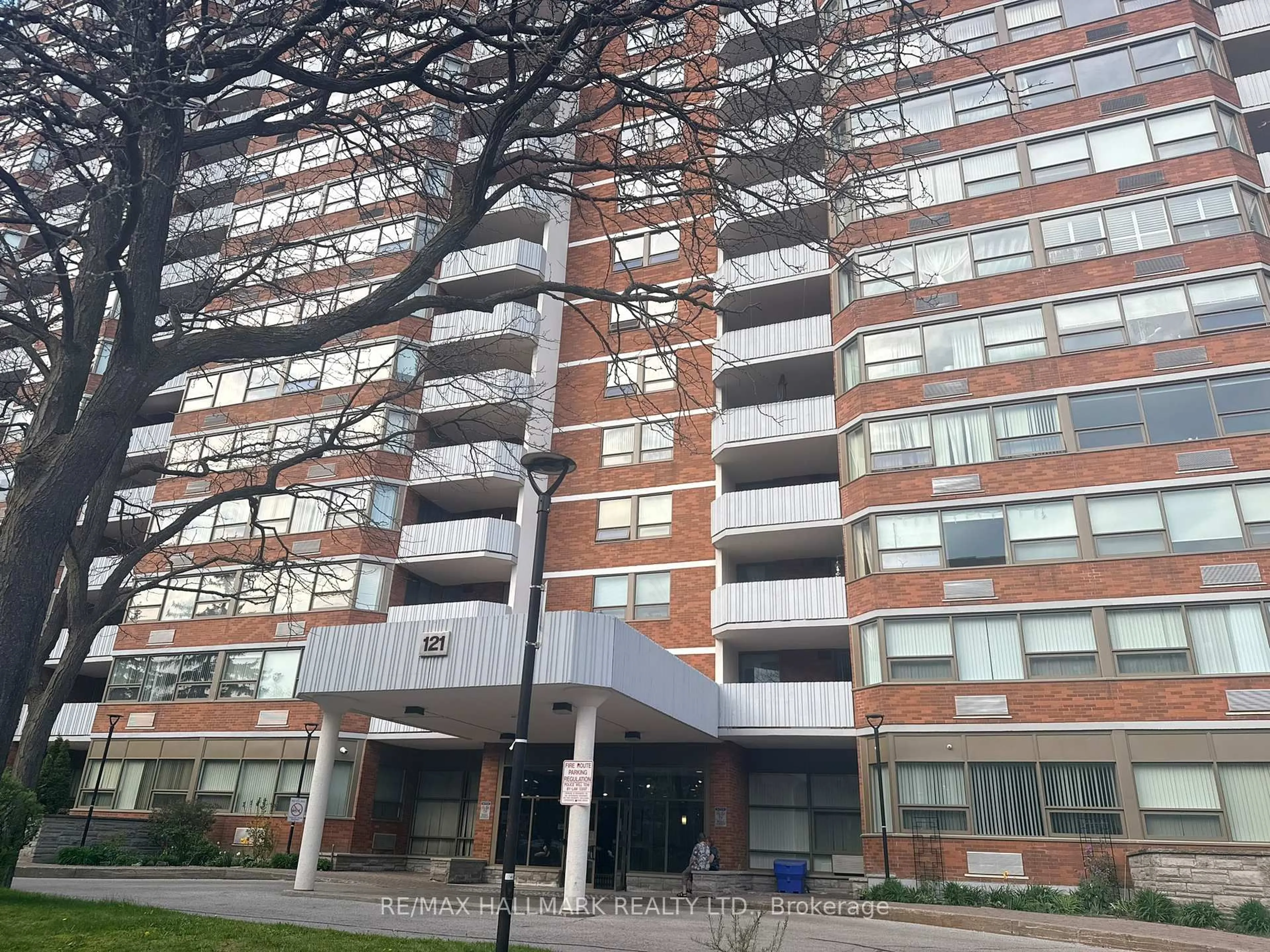 Unknown for 121 Ling Rd #1612, Toronto Ontario M1E 4Y2