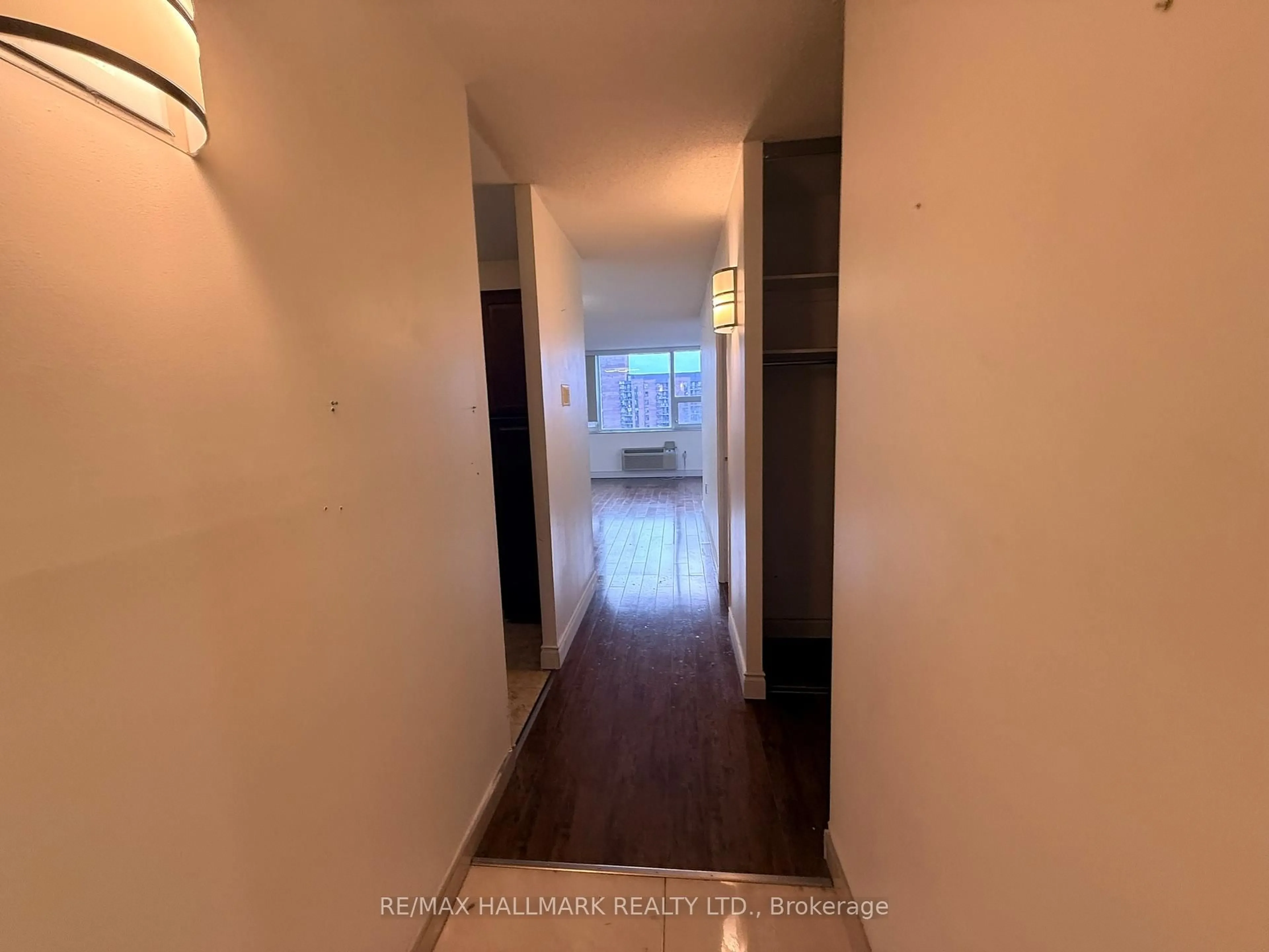 A pic of a room for 121 Ling Rd #1612, Toronto Ontario M1E 4Y2