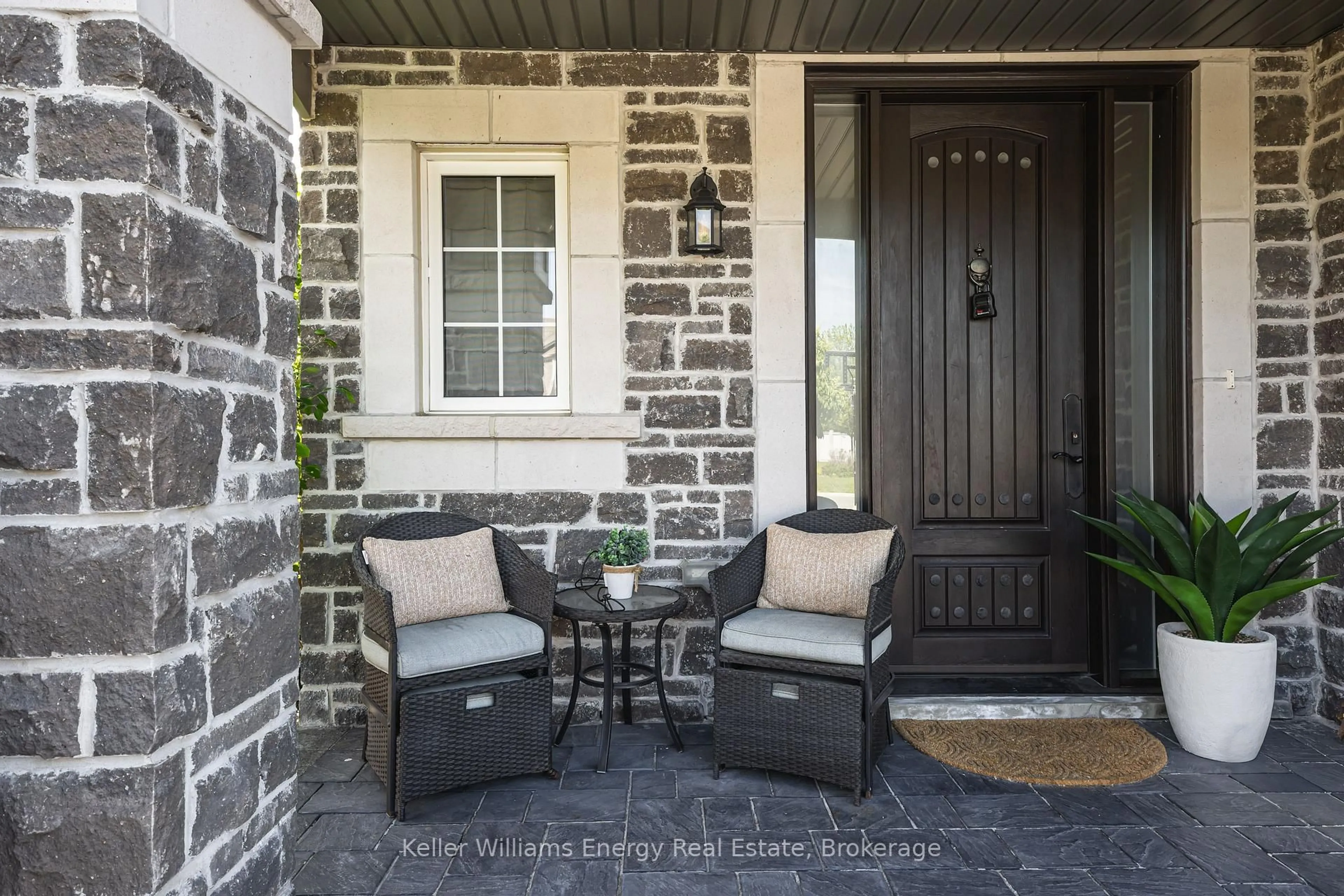 Indoor entryway for 50 Rumbellow Cres, Ajax Ontario L1Z 0P8