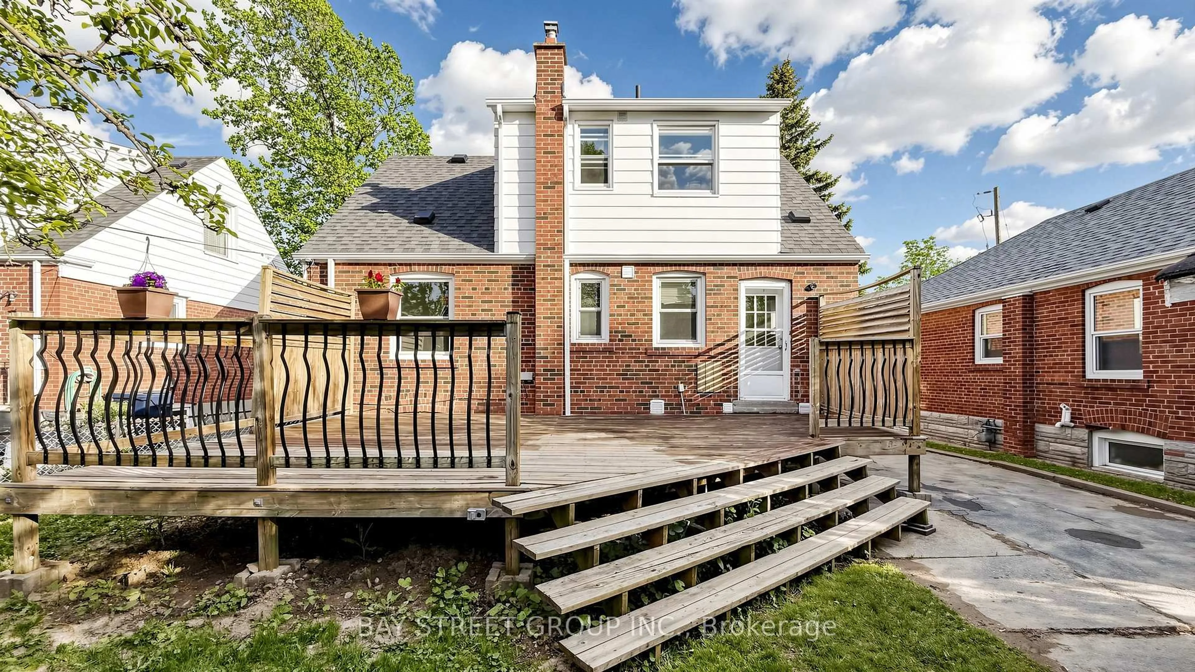 Home with brick exterior material, street for 26 Innismore Cres, Toronto Ontario M1R 1C7