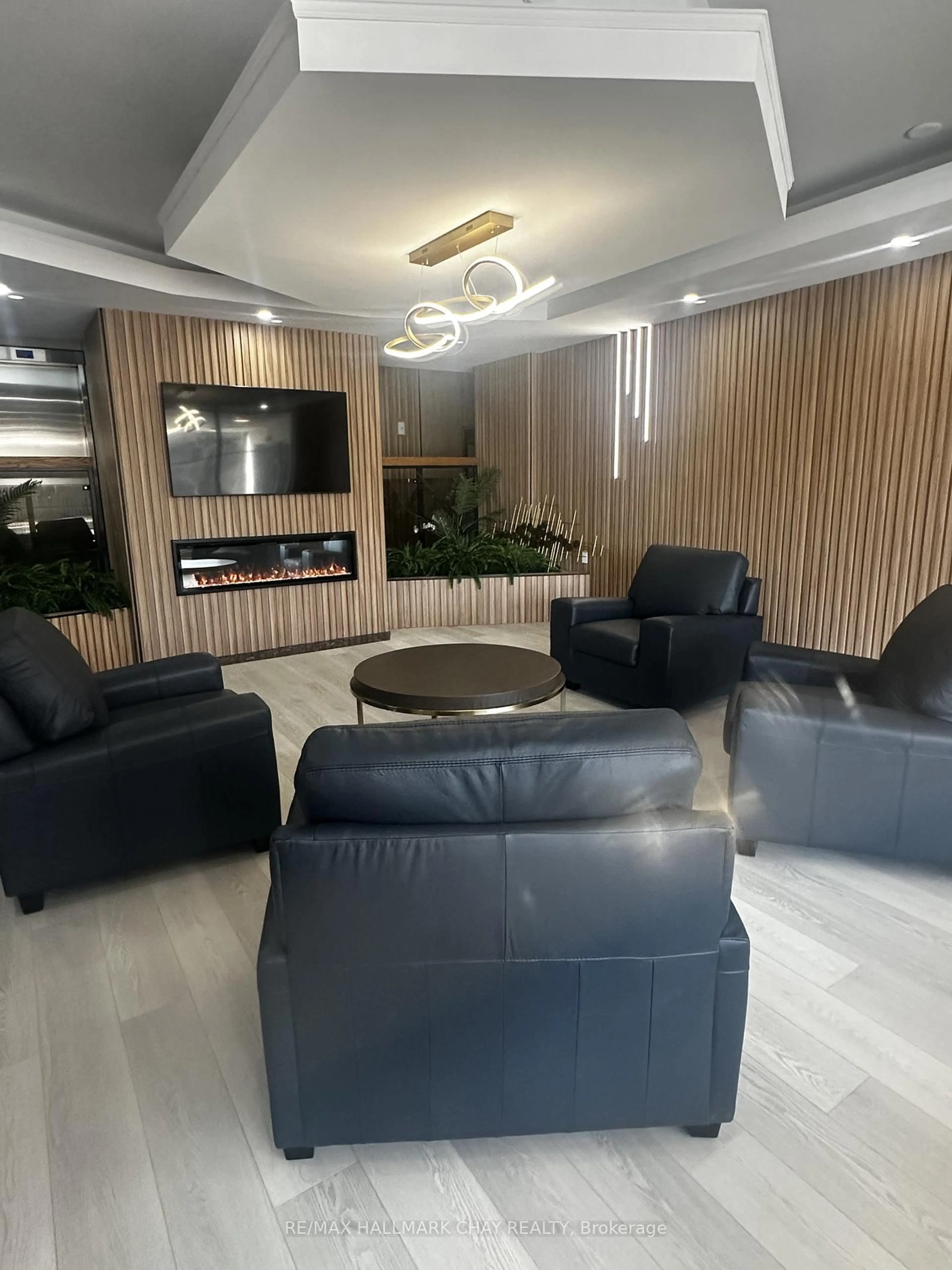 Lobby for 1210 Radom St #208, Pickering Ontario L1W 2Z3