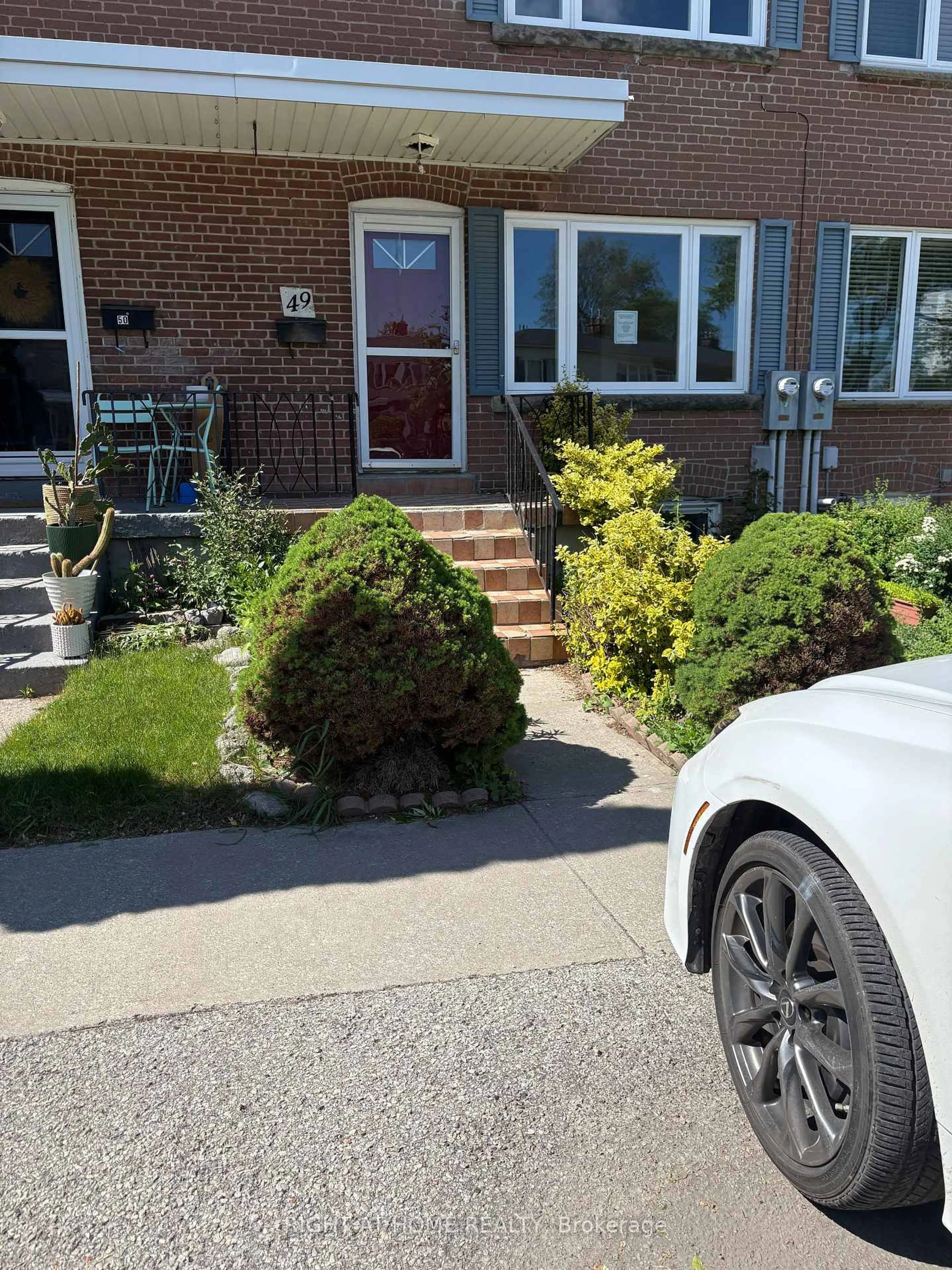 Home with brick exterior material, street for 740 KENNEDY Rd #49, Toronto Ontario M1K 2C5