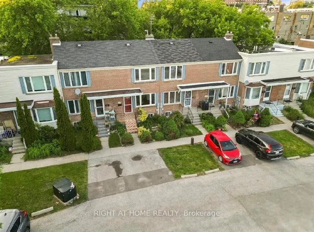 740 KENNEDY Rd #49, Toronto 3