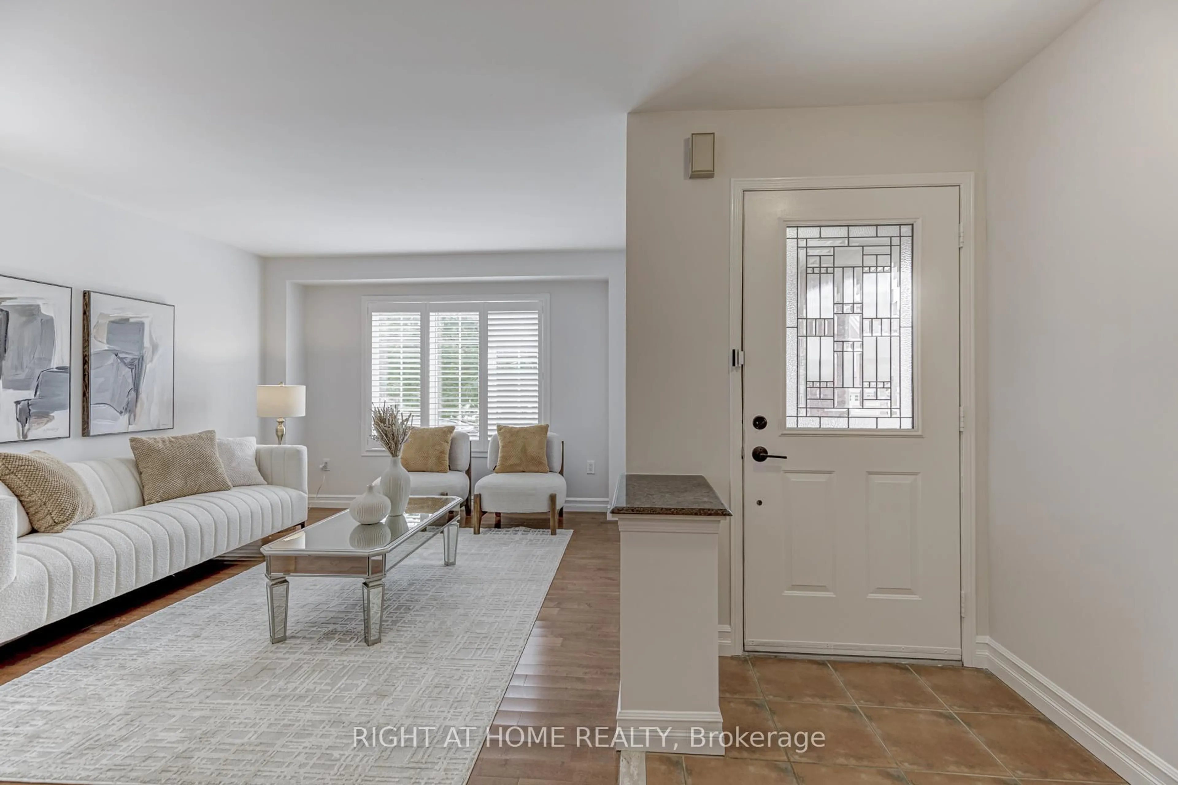 Unknown for 49 Bradbury Cres, Ajax Ontario L1T 4G5