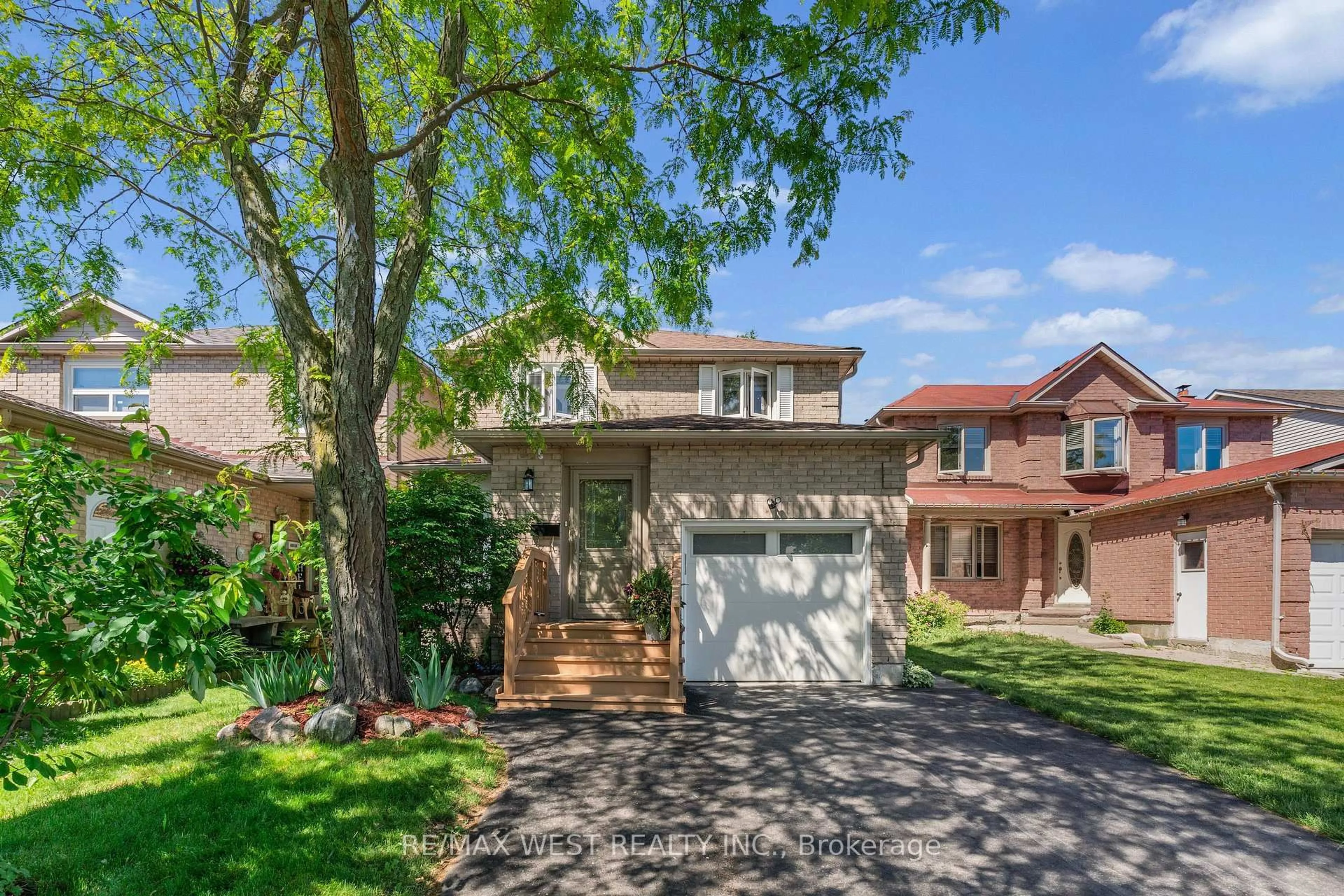 Home with brick exterior material, street for 1457 Anton Sq, Pickering Ontario L1V 5S5