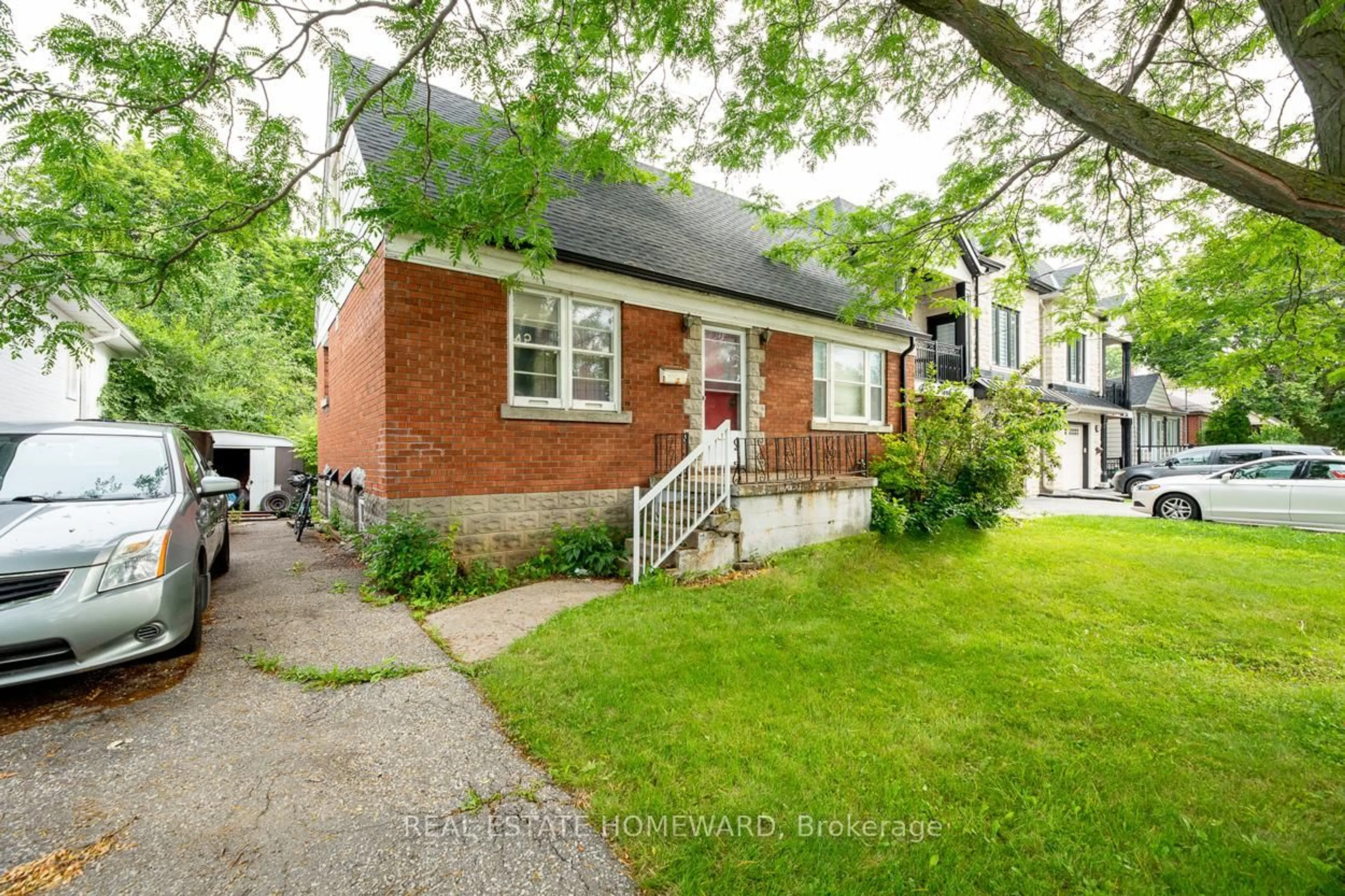 Home with brick exterior material, street for 45 Park St, Toronto Ontario M1N 2N4