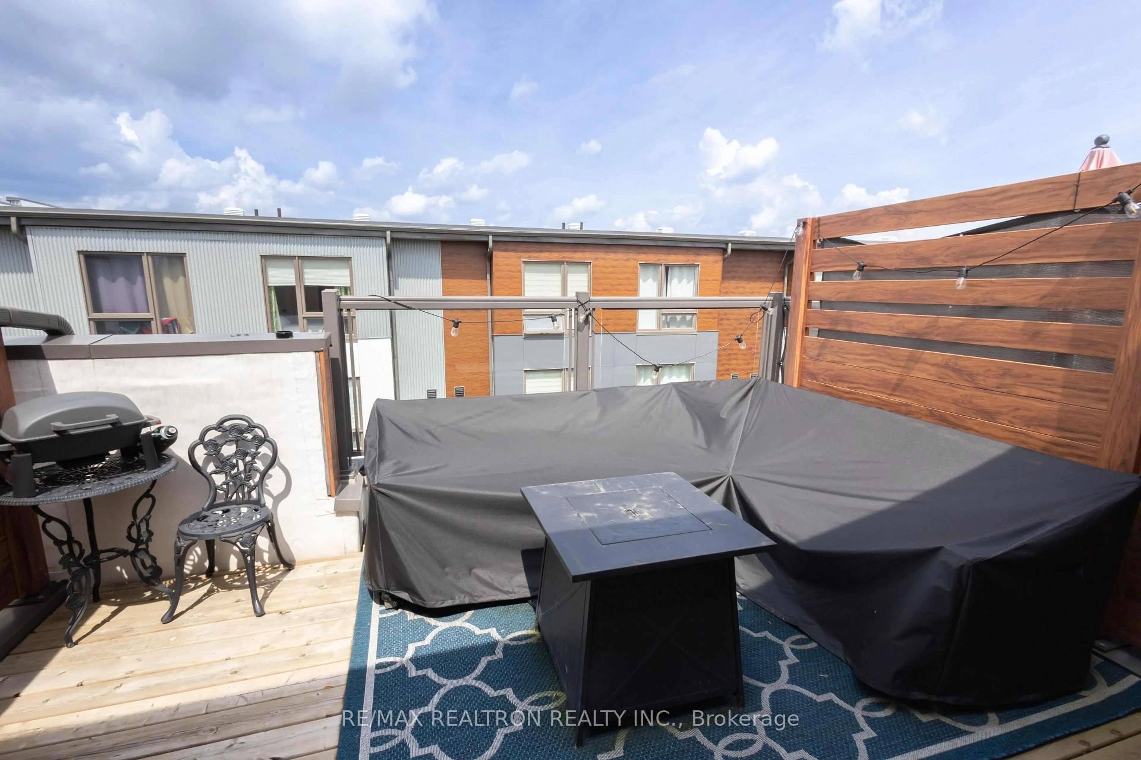 Patio, unknown for 1623 Pleasure Valley Path, Oshawa Ontario L1G 0E3