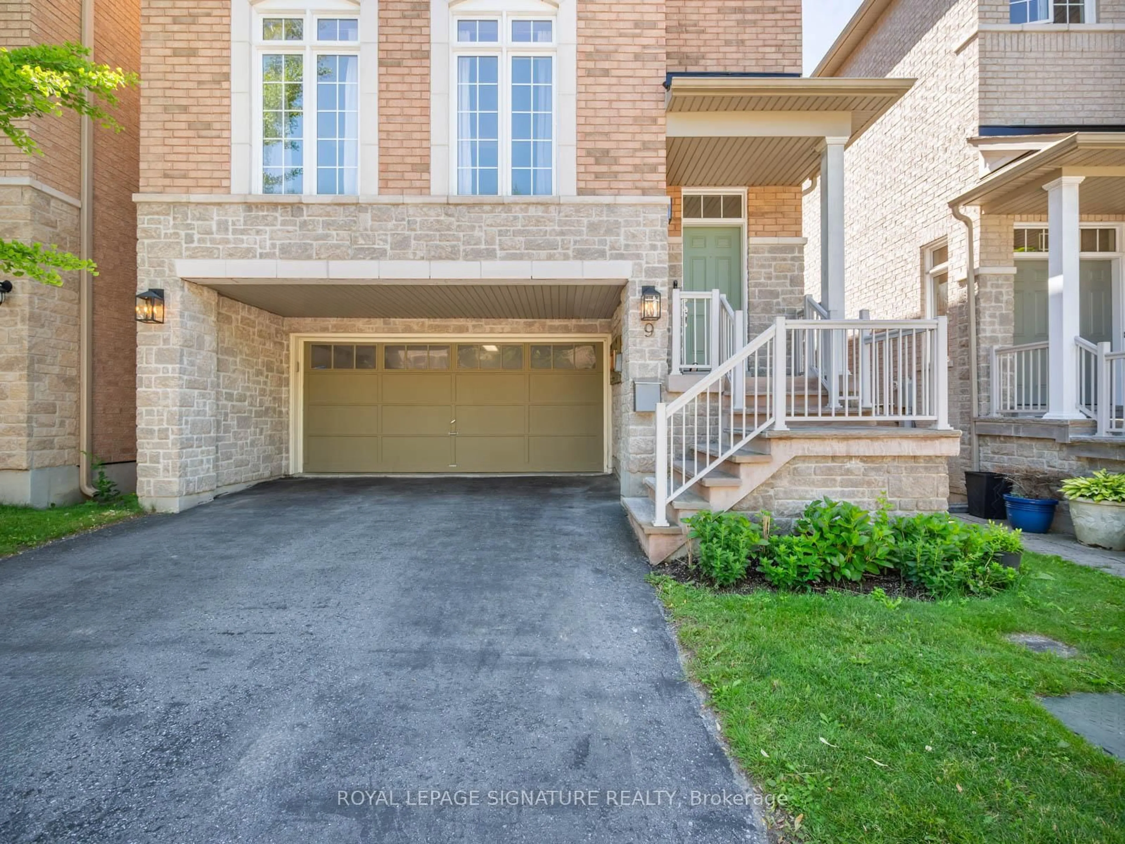 Home with brick exterior material, street for 9 Mastwood Cres, Toronto Ontario M1C 0B3