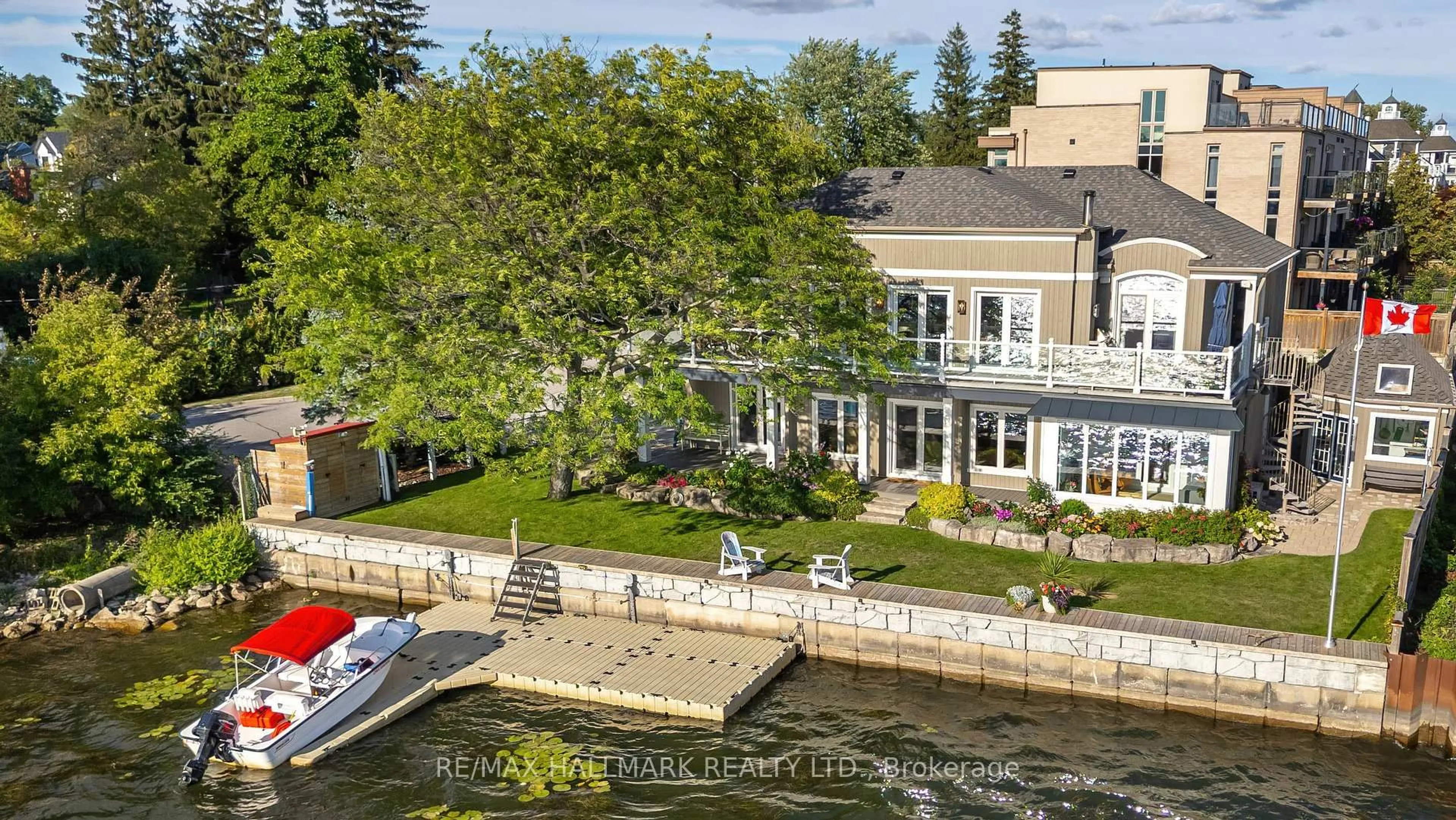 A pic from outside/outdoor area/front of a property/back of a property/a pic from drone, water/lake/river/ocean view for 1275 Wharf St, Pickering Ontario L1W 1A2