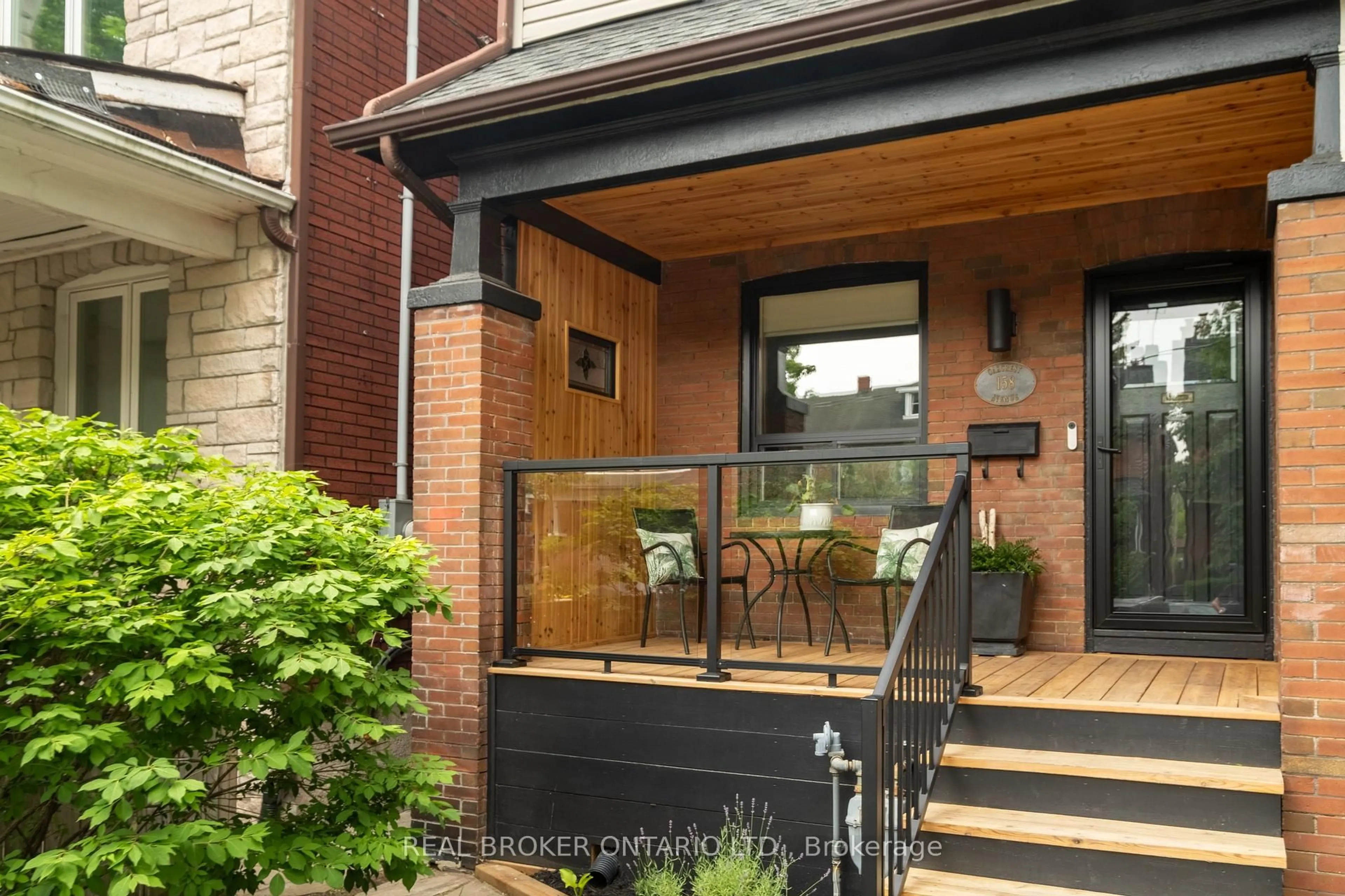 Unknown for 158 Oakcrest Ave, Toronto Ontario M4C 1C1