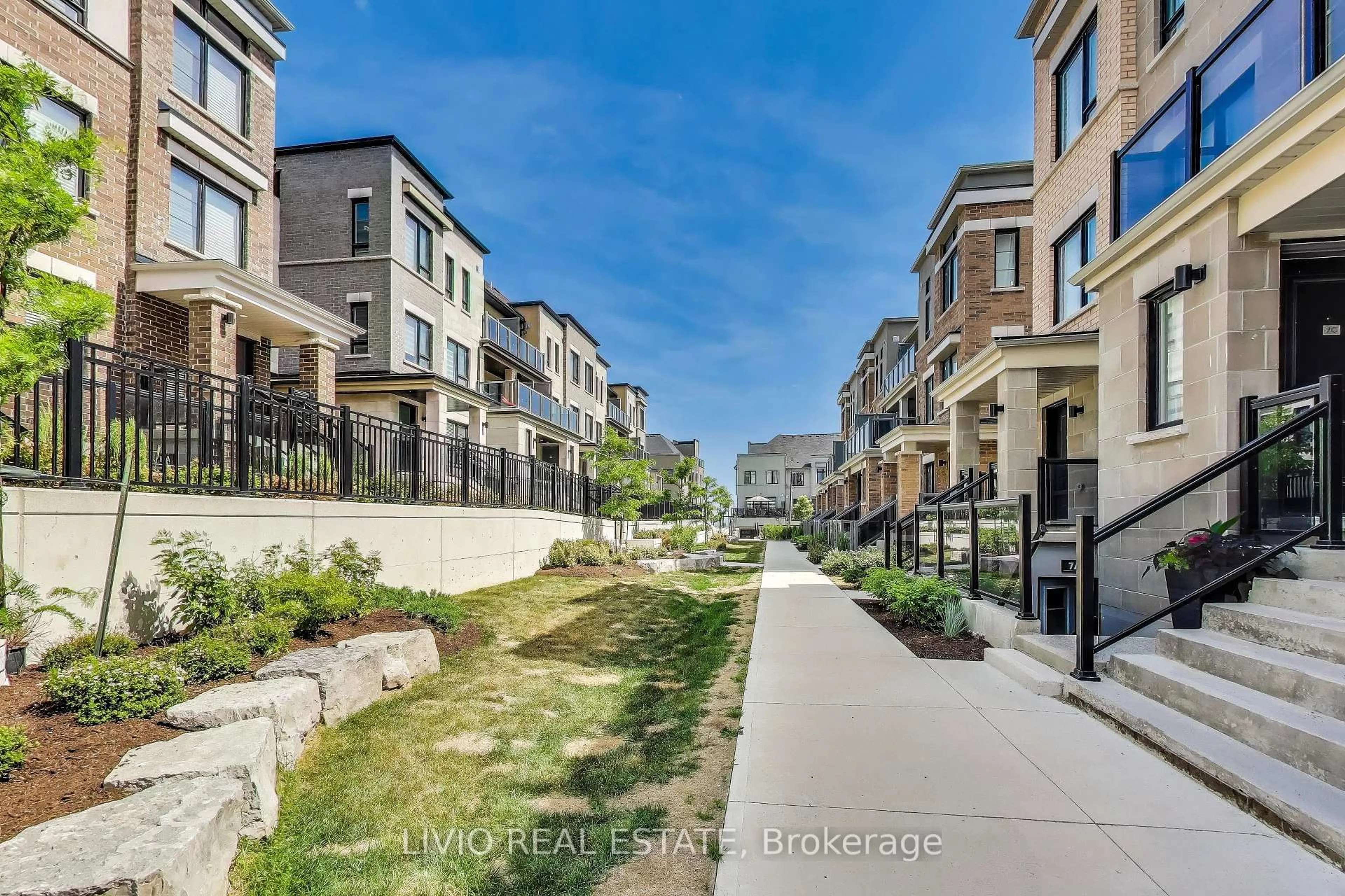 Patio, street for 14 Lookout Dr #A, Clarington Ontario L1C 7E9