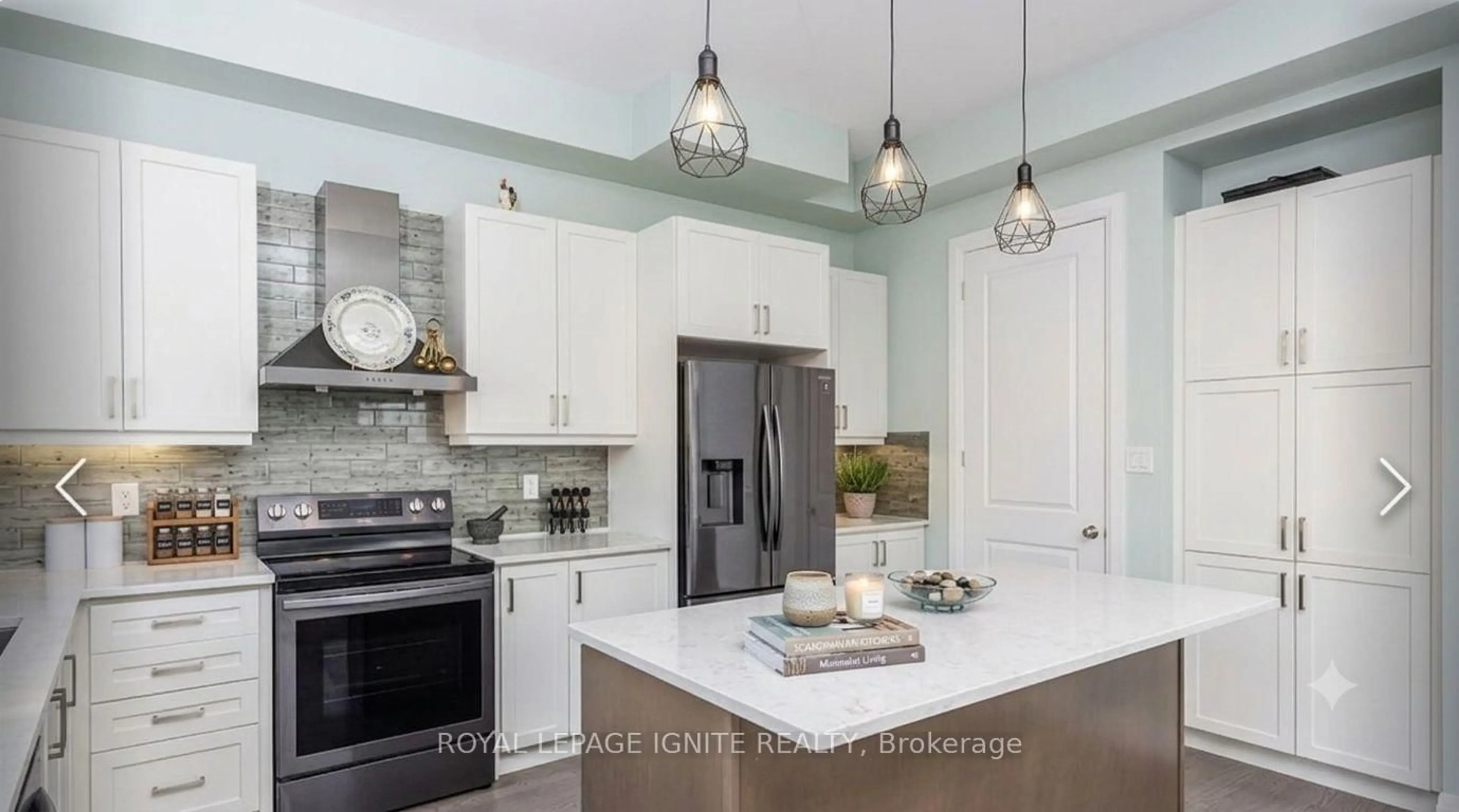Open concept kitchen, ceramic/tile floor for 11 Larkin Lane, Clarington Ontario L1C 4A7