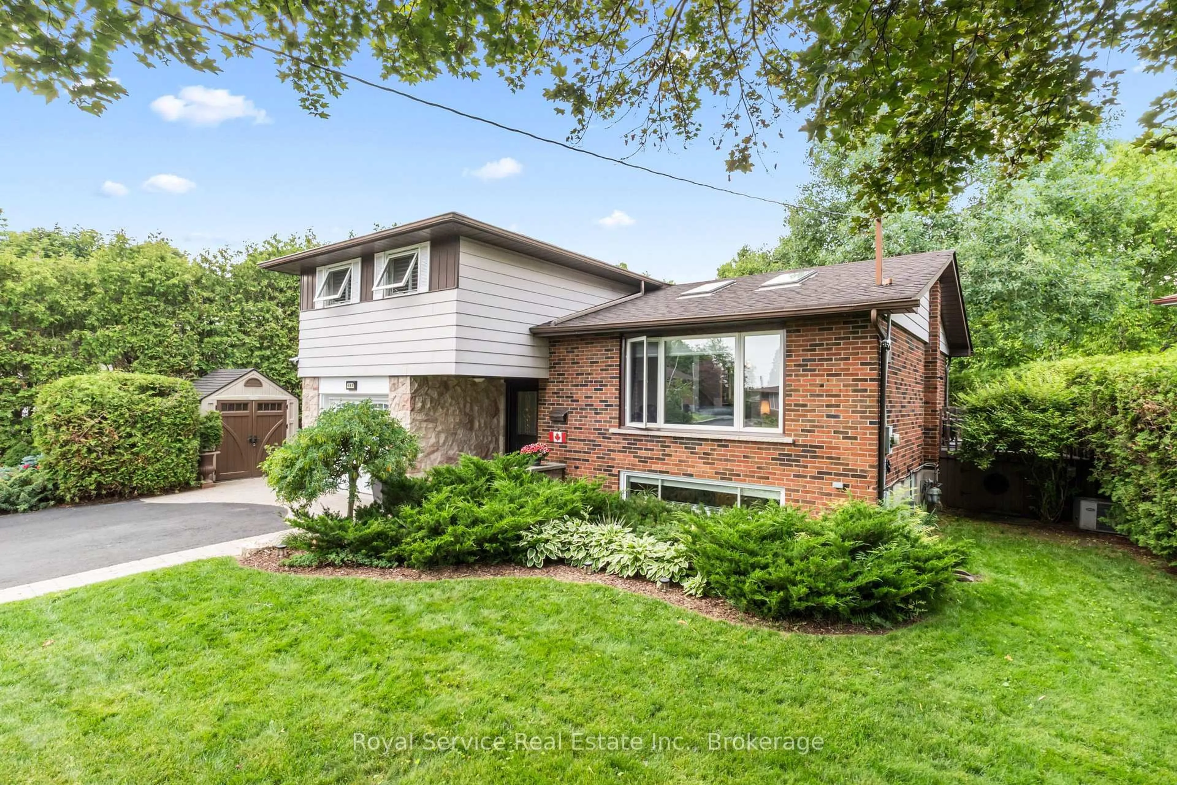 Home with brick exterior material, street for 460 Harwood Dr, Oshawa Ontario L1G 2V3