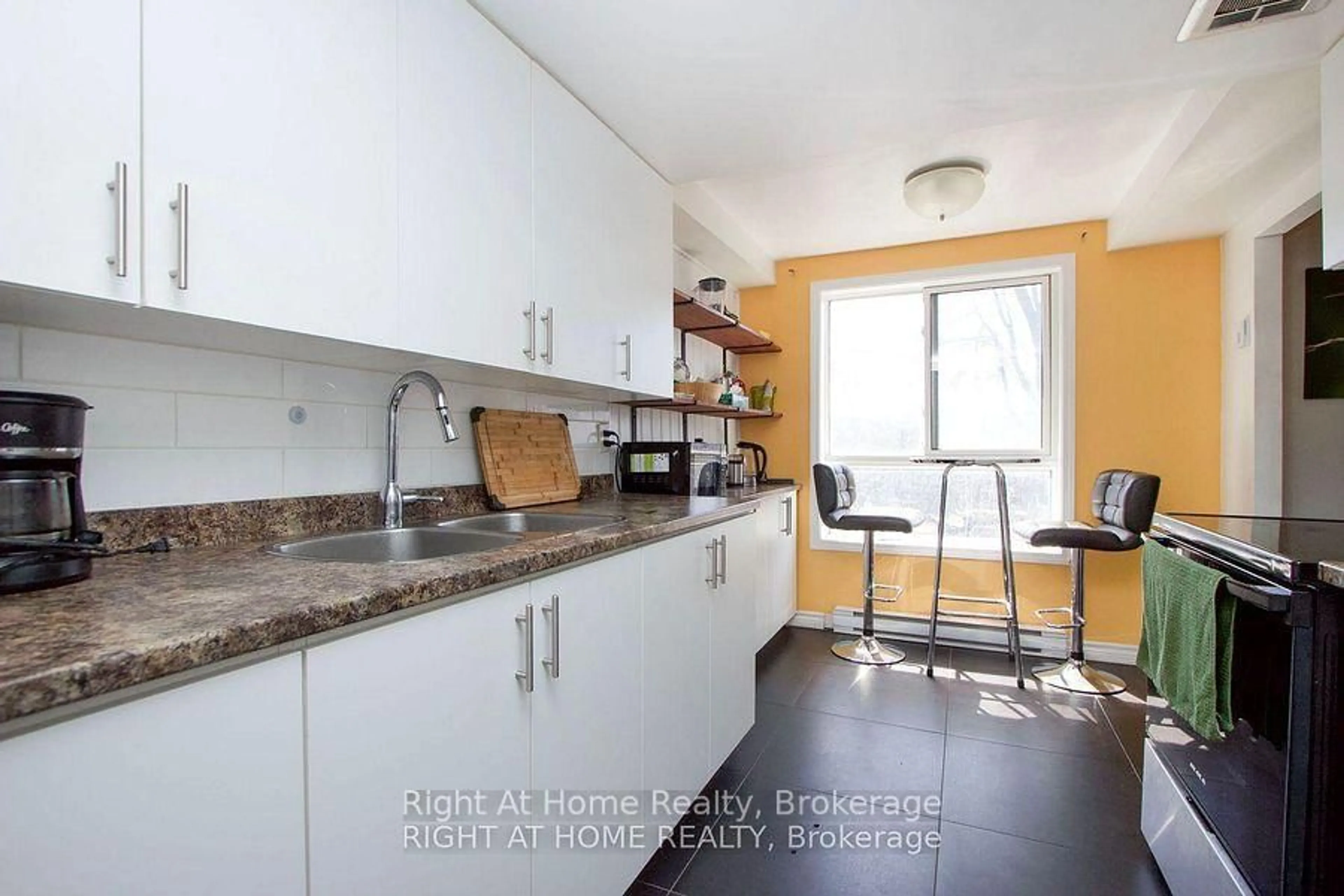 Standard kitchen, unknown for 53 Taunton Rd #79, Oshawa Ontario L1G 3T6