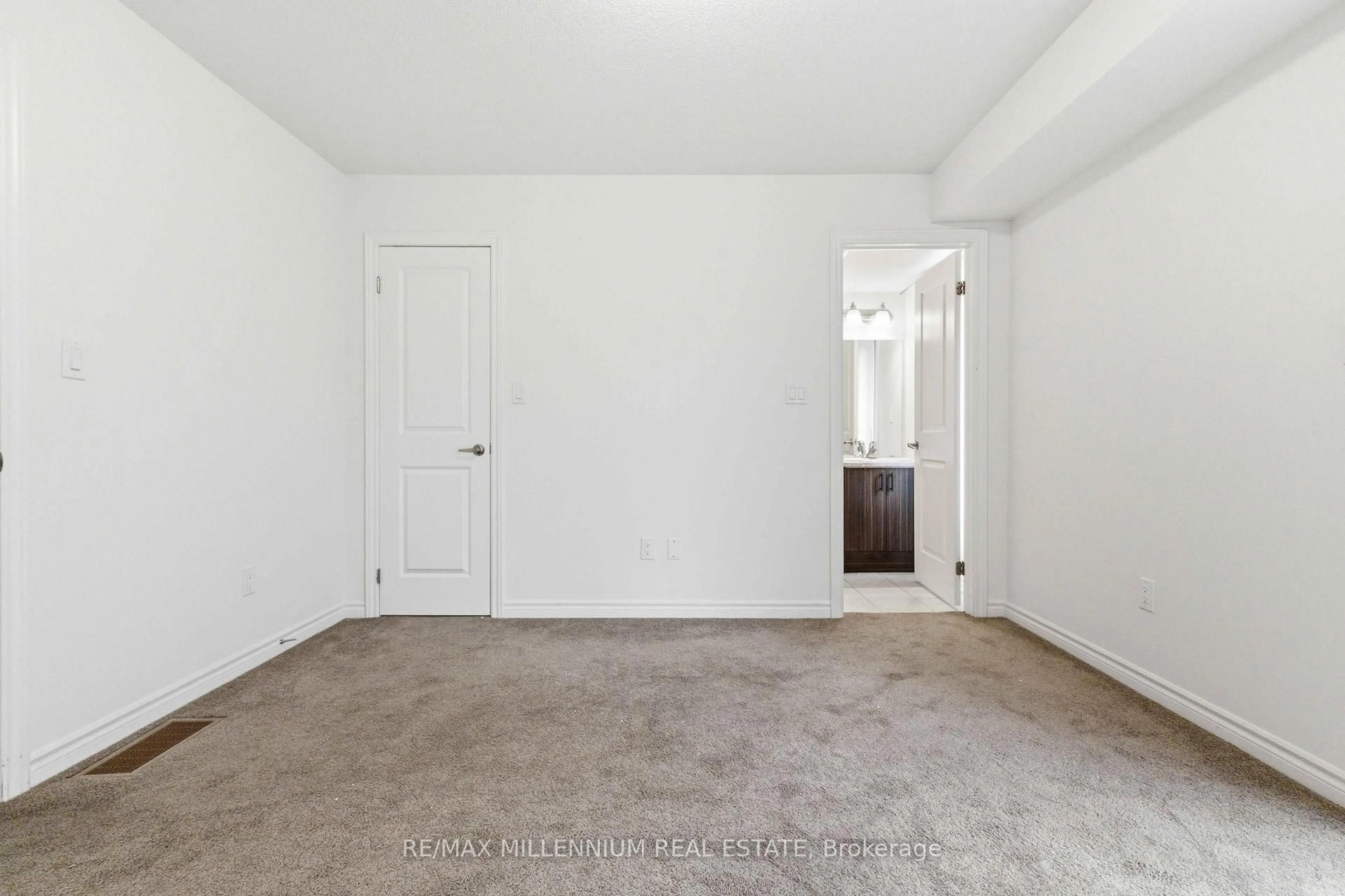A pic of a room for 775 Chinook Path, Oshawa Ontario L1H 0A7