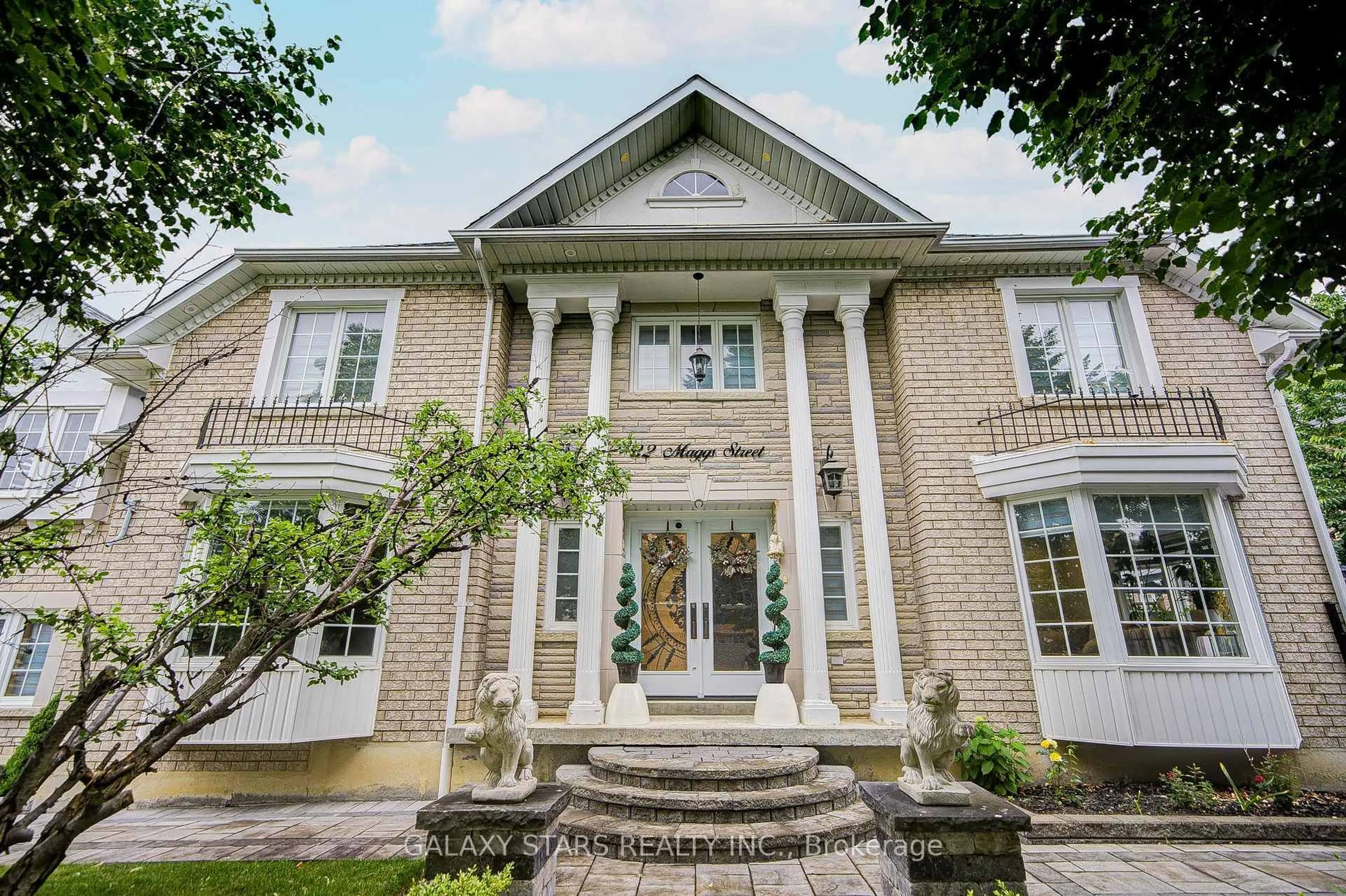 Home with brick exterior material, building for 32 Maggs St, Ajax Ontario L1T 4C4