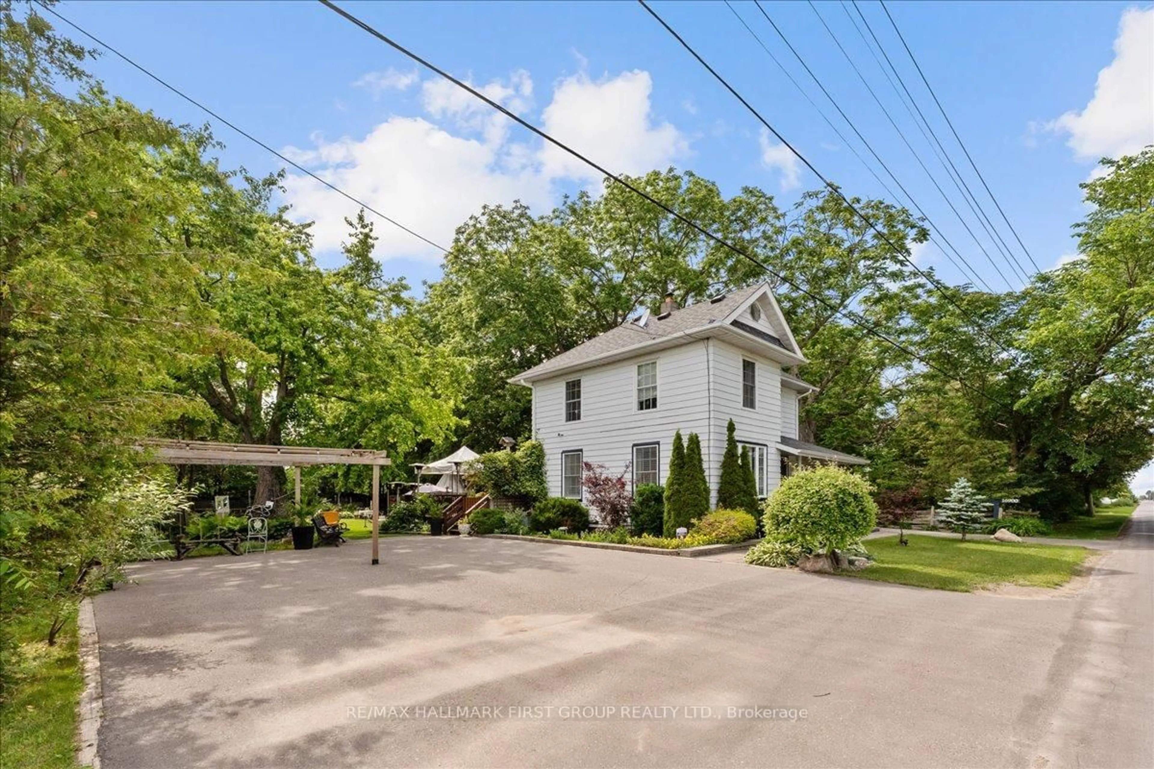 A pic from outside/outdoor area/front of a property/back of a property/a pic from drone, street for 16900 Nestleton Rd, Scugog Ontario L0B 1L0