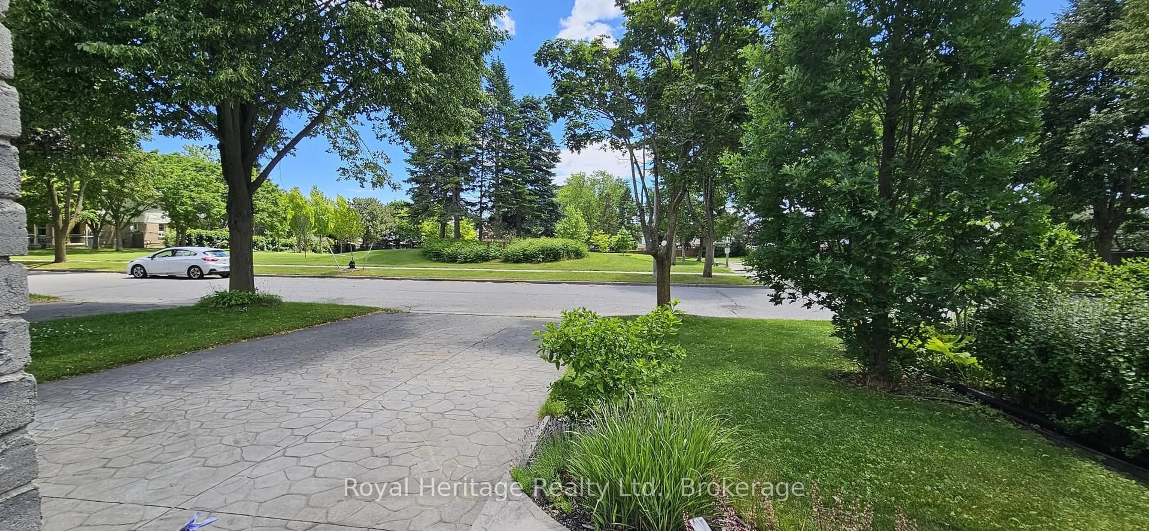 Patio, water/lake/river/ocean view for 212 Andrew St, Clarington Ontario L1B 1J9