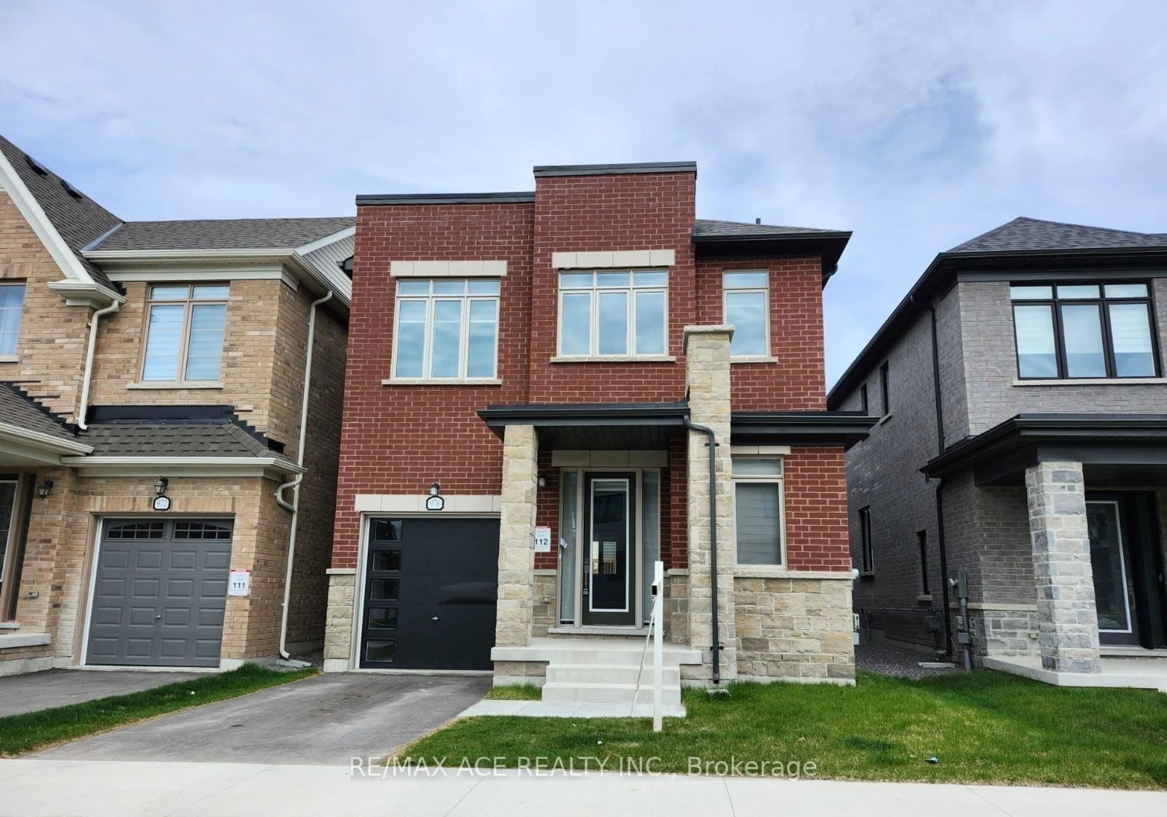 Home with brick exterior material, street for 976 Andrew Murdoch St, Oshawa Ontario L1L 0S2