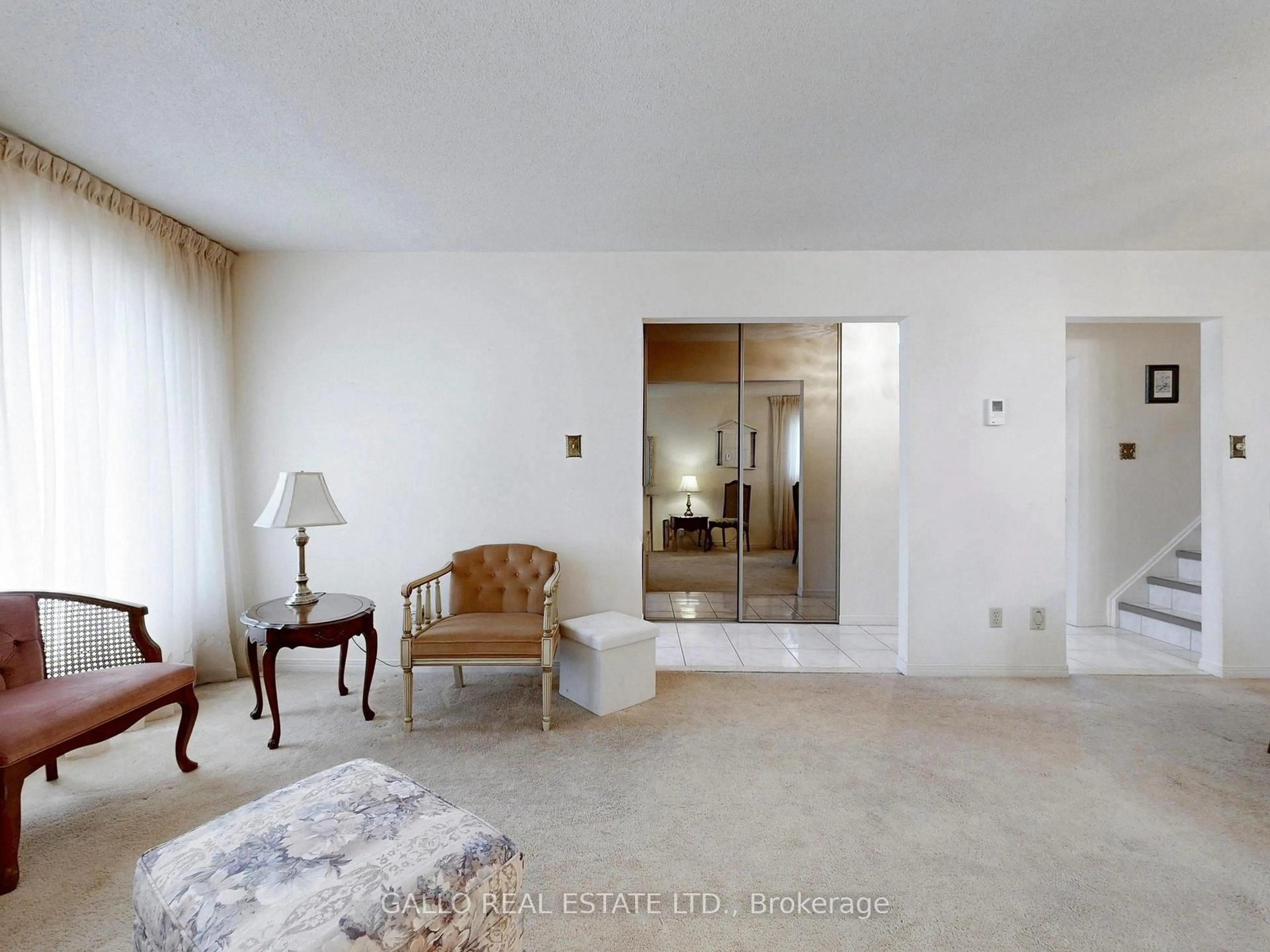 A pic of a room for 155 Goldhawk Tr, Toronto Ontario M1V 1X1