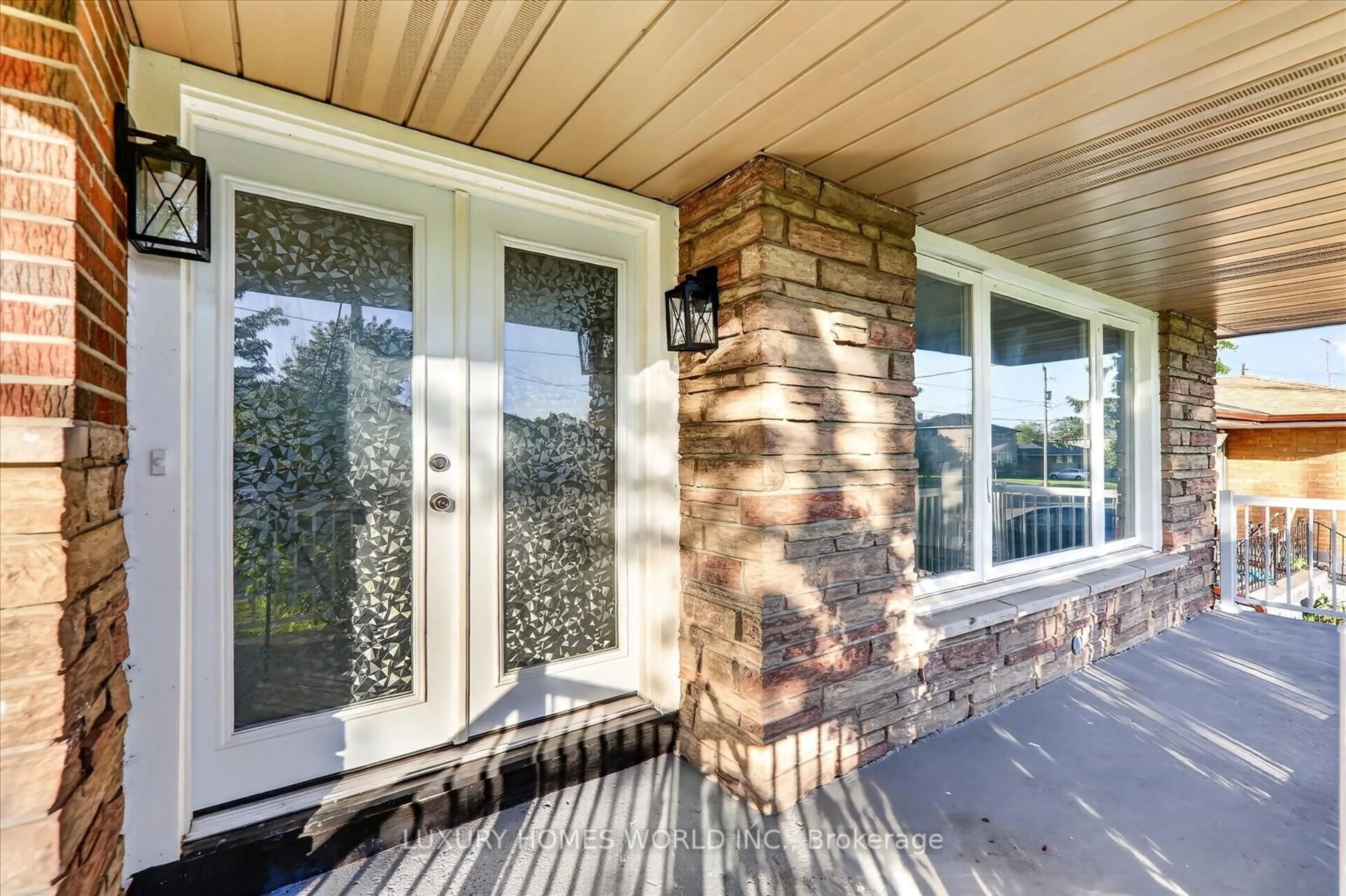 Unknown for 75 Durham St, Oshawa Ontario L1J 5P6