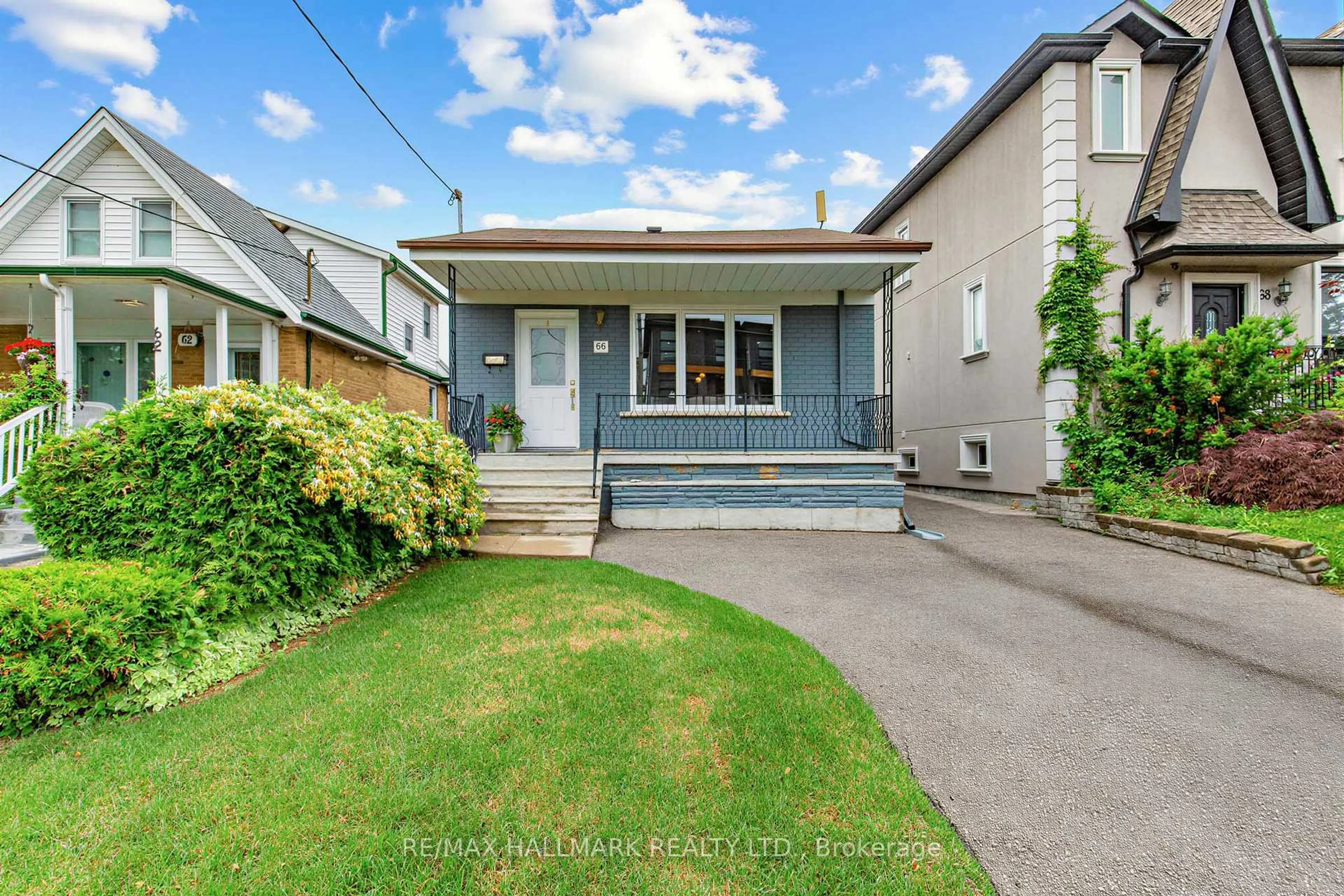 Unknown for 66 Holmstead Ave, Toronto Ontario M4B 1T2