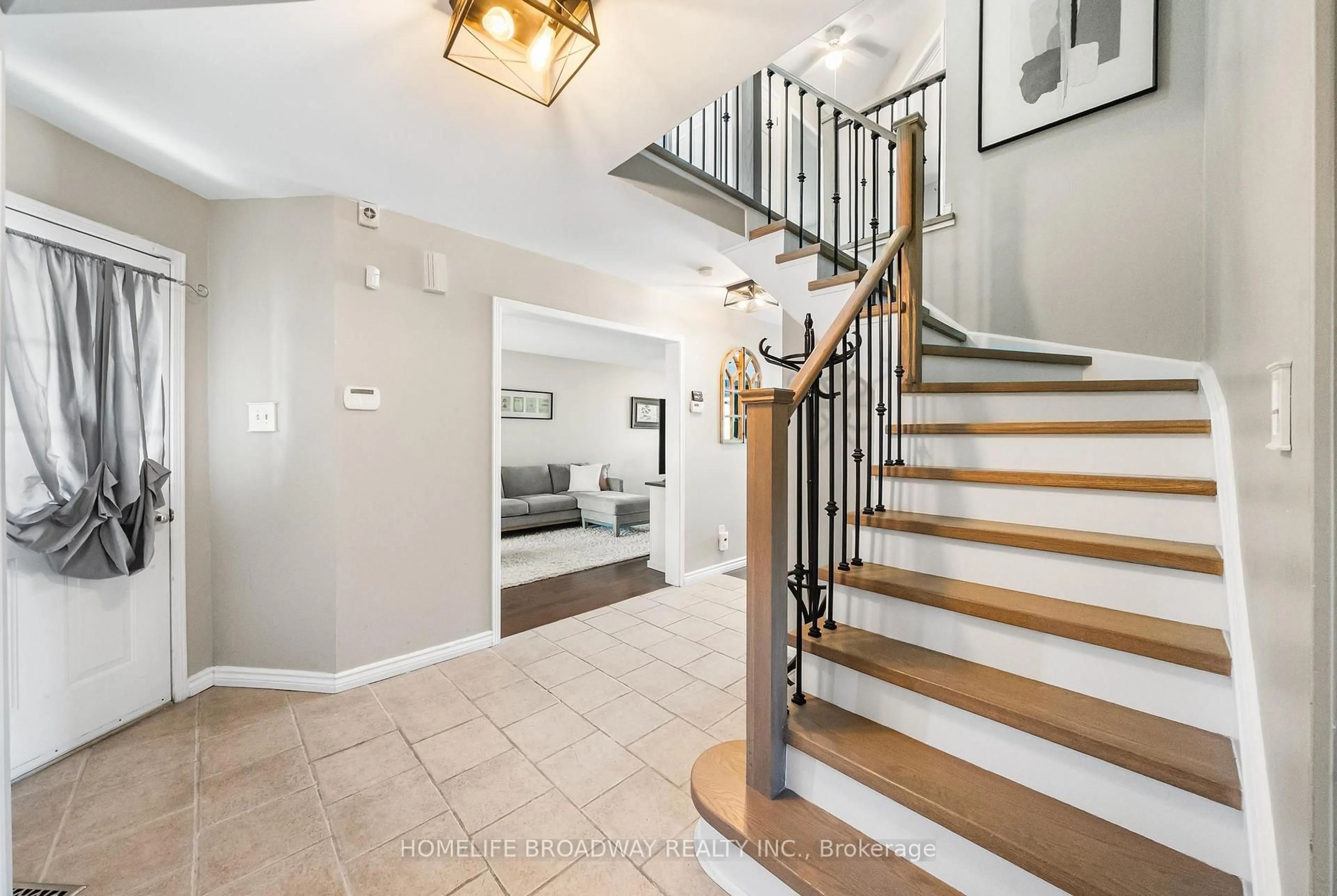 Unknown for 64 Bonnycastle Dr, Clarington Ontario L1C 4S8