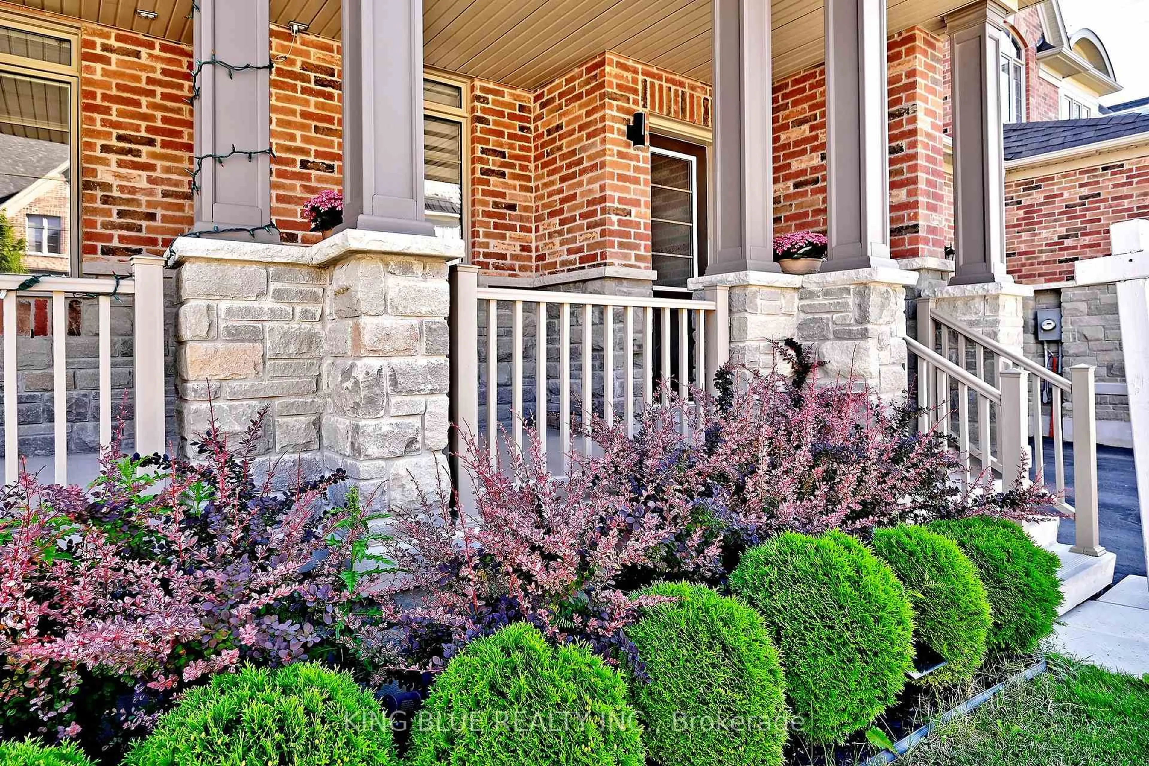 Unknown for 7 Hardman Lane, Ajax Ontario L1T 4R1