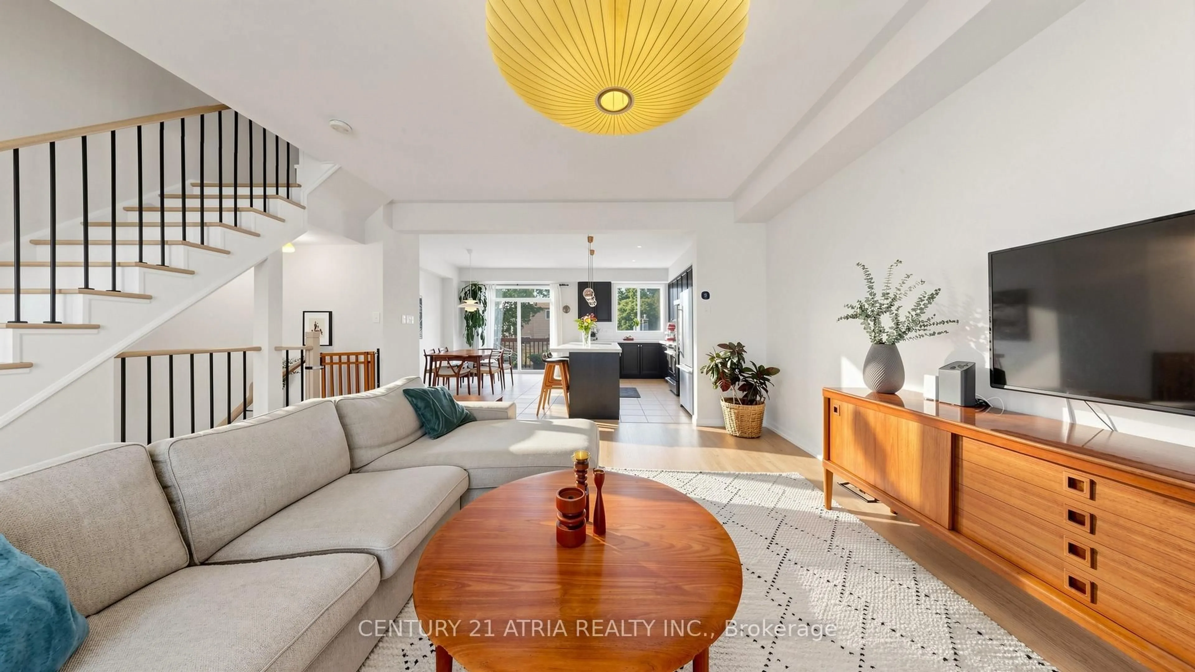 Living room with furniture, unknown for 34 Curran Hall Cres, Toronto Ontario M1G 0A2