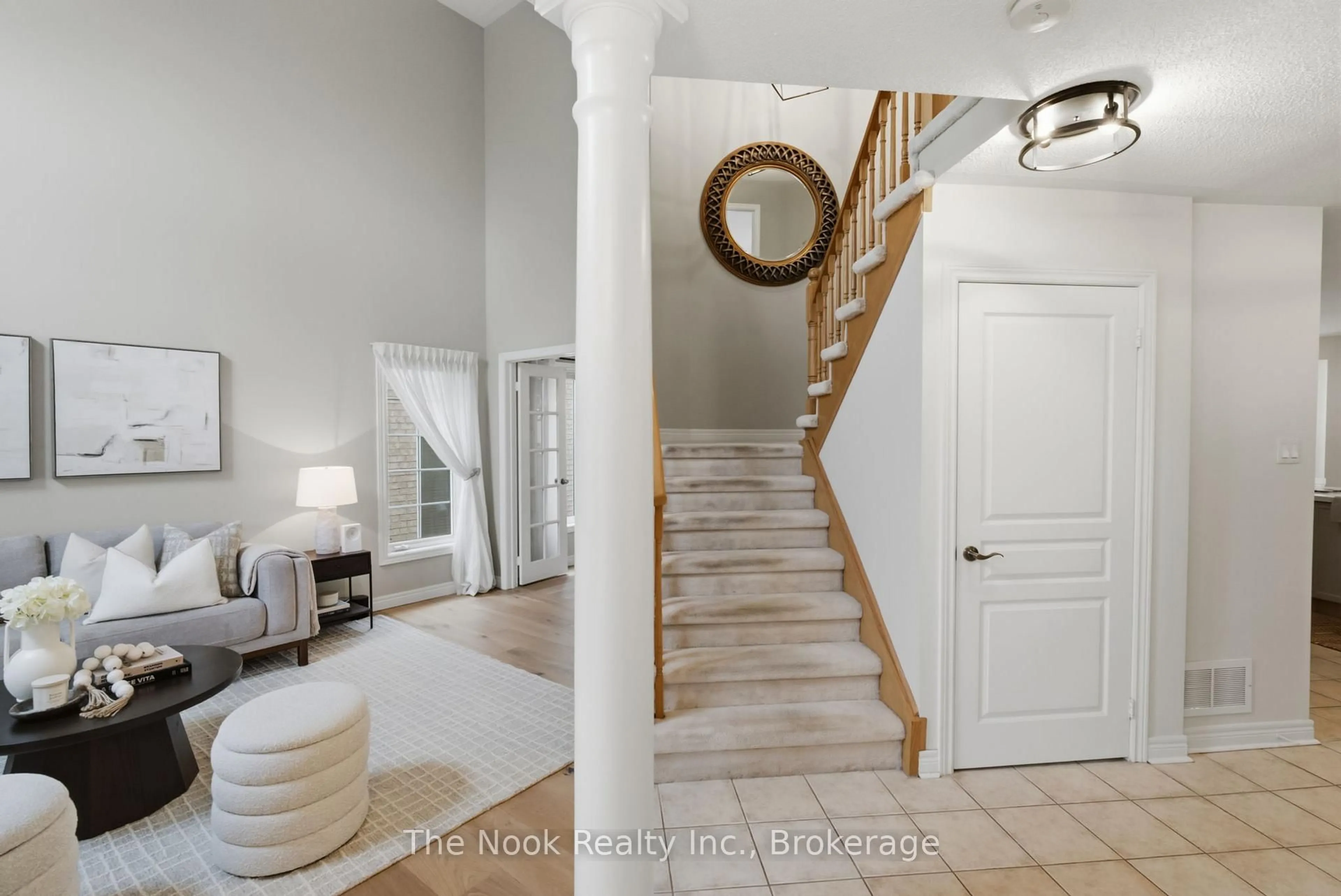 Indoor entryway for 99 Earl Cuddie Blvd, Scugog Ontario L9L 1T3
