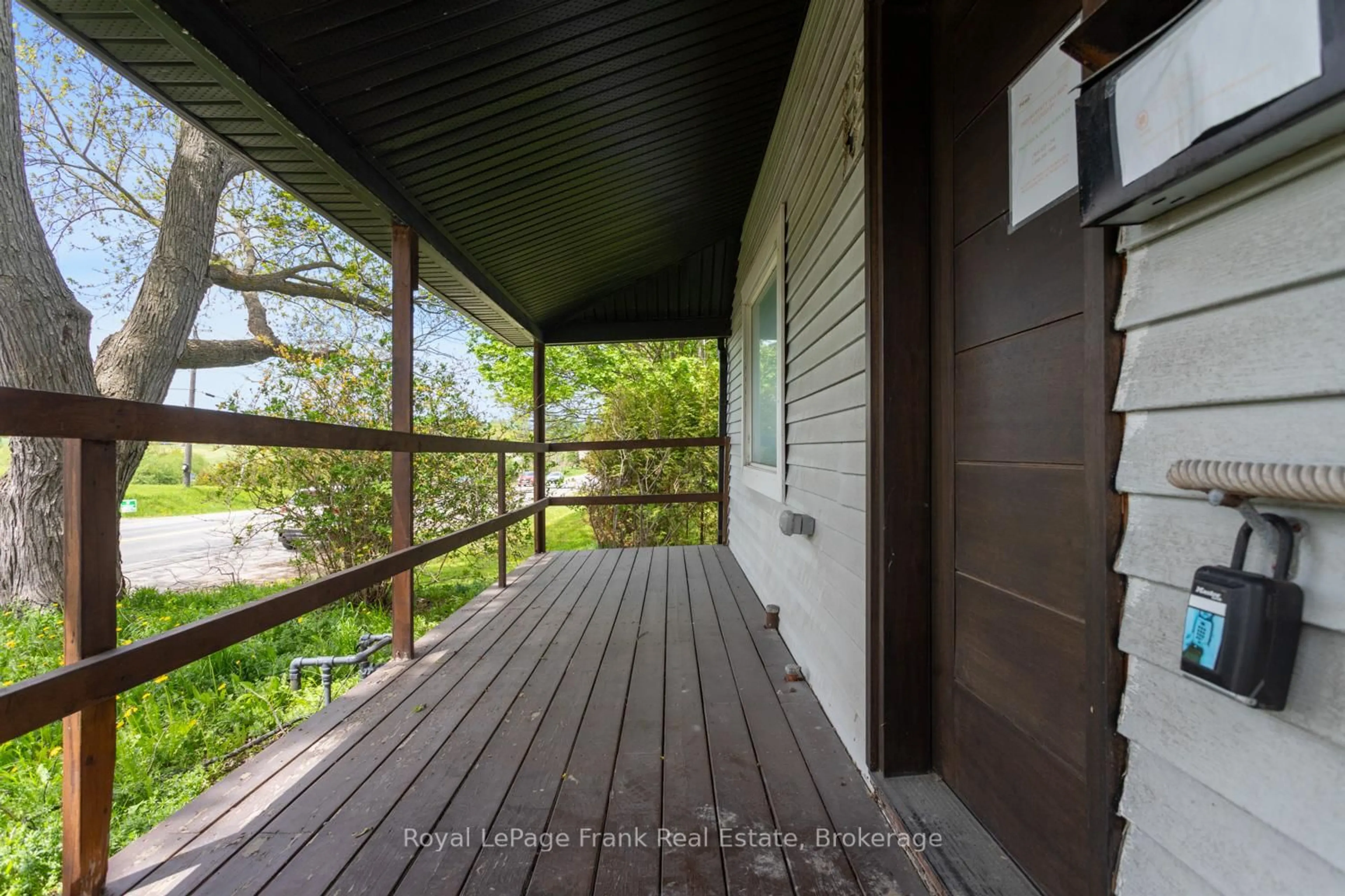 Patio, unknown for 3531 Simcoe St, Oshawa Ontario L1H 7K4