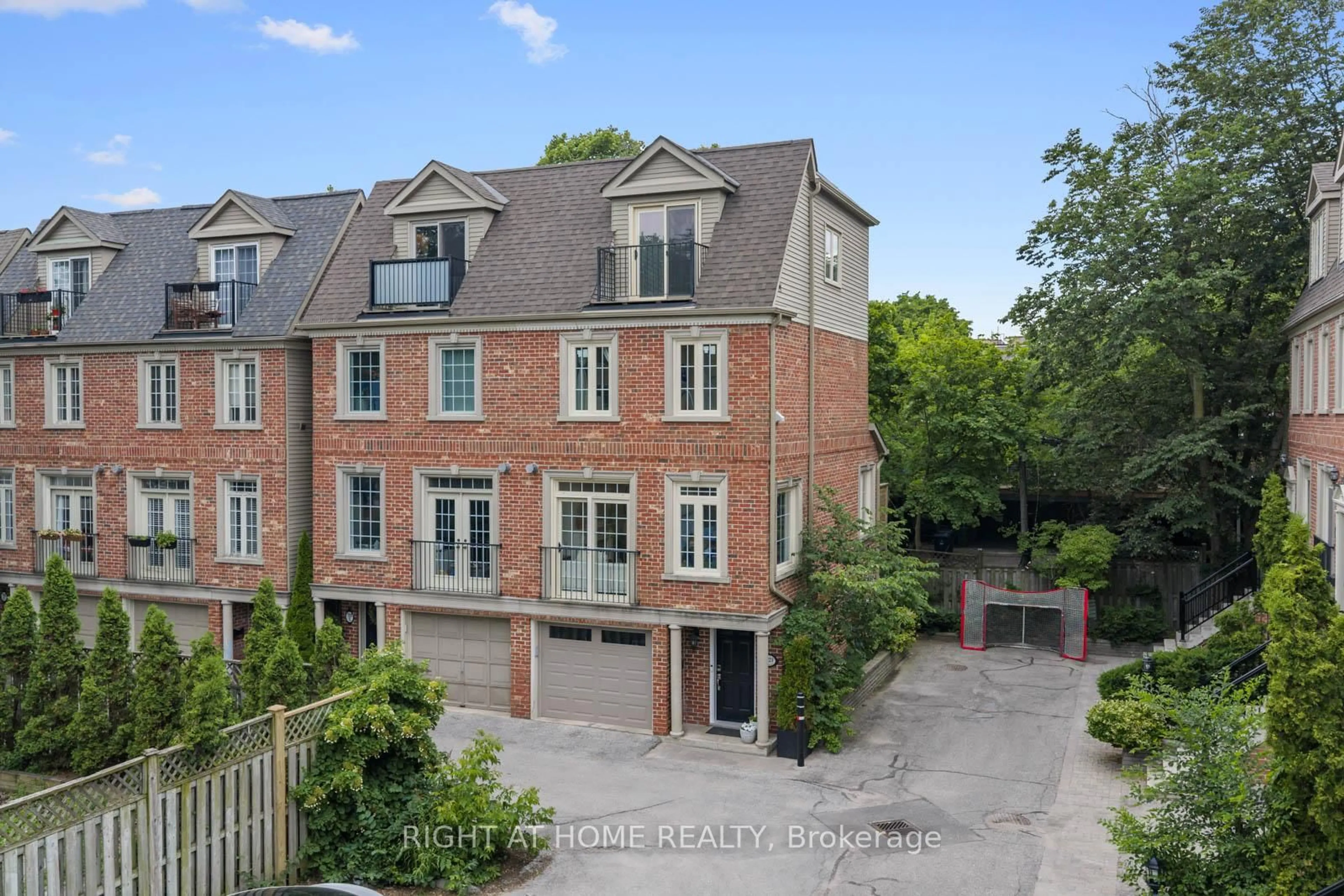 A pic from outside/outdoor area/front of a property/back of a property/a pic from drone, street for 722F Kingston Rd, Toronto Ontario M4E 1R7