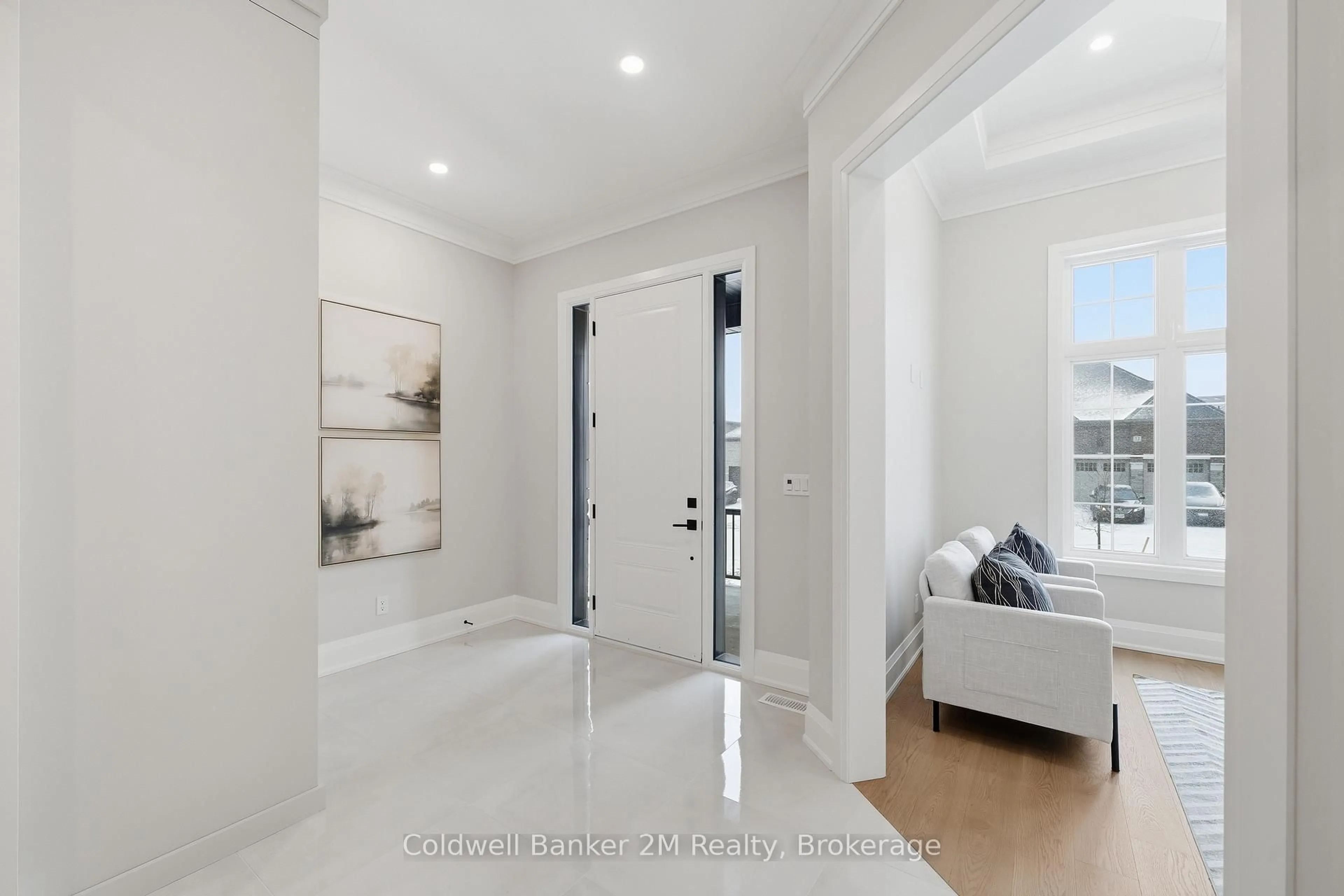 Indoor entryway for 31 Lonetto St, Whitby Ontario L1M 0L7