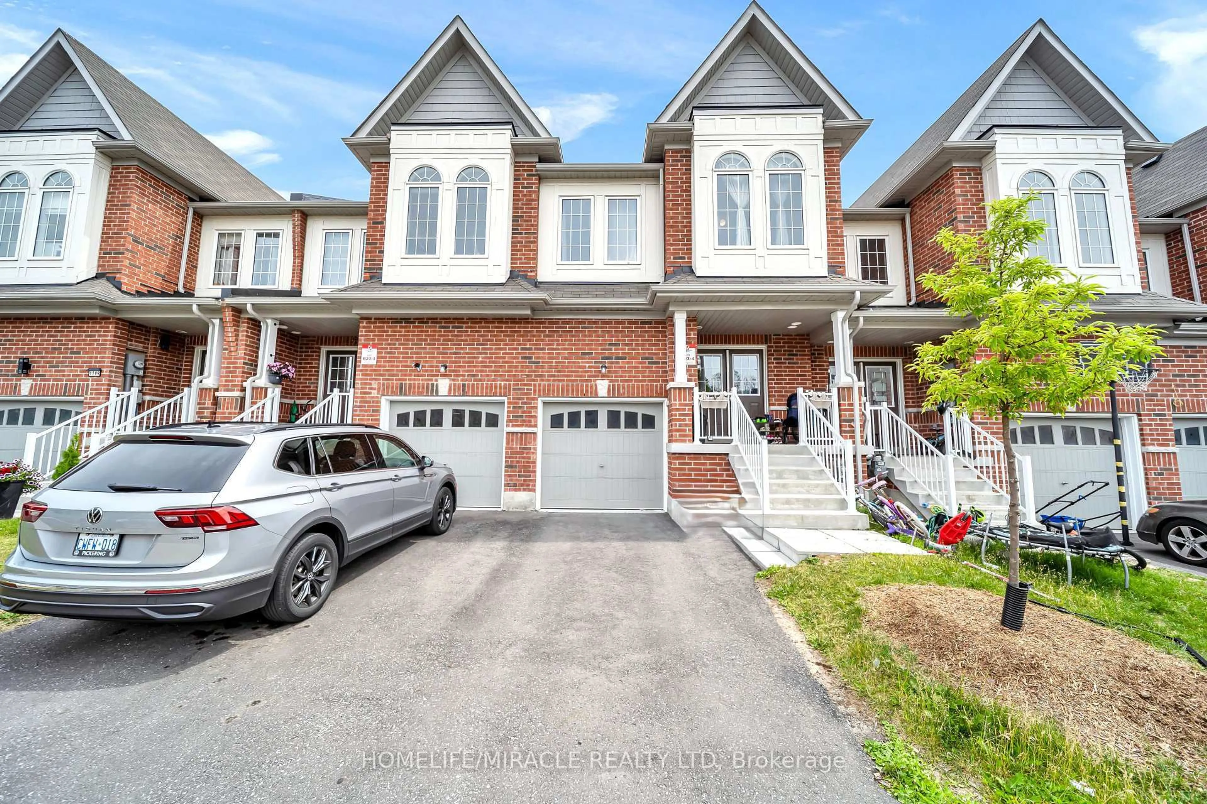 Home with brick exterior material, street for 1195 Kettering Dr, Oshawa Ontario L1K 1A6