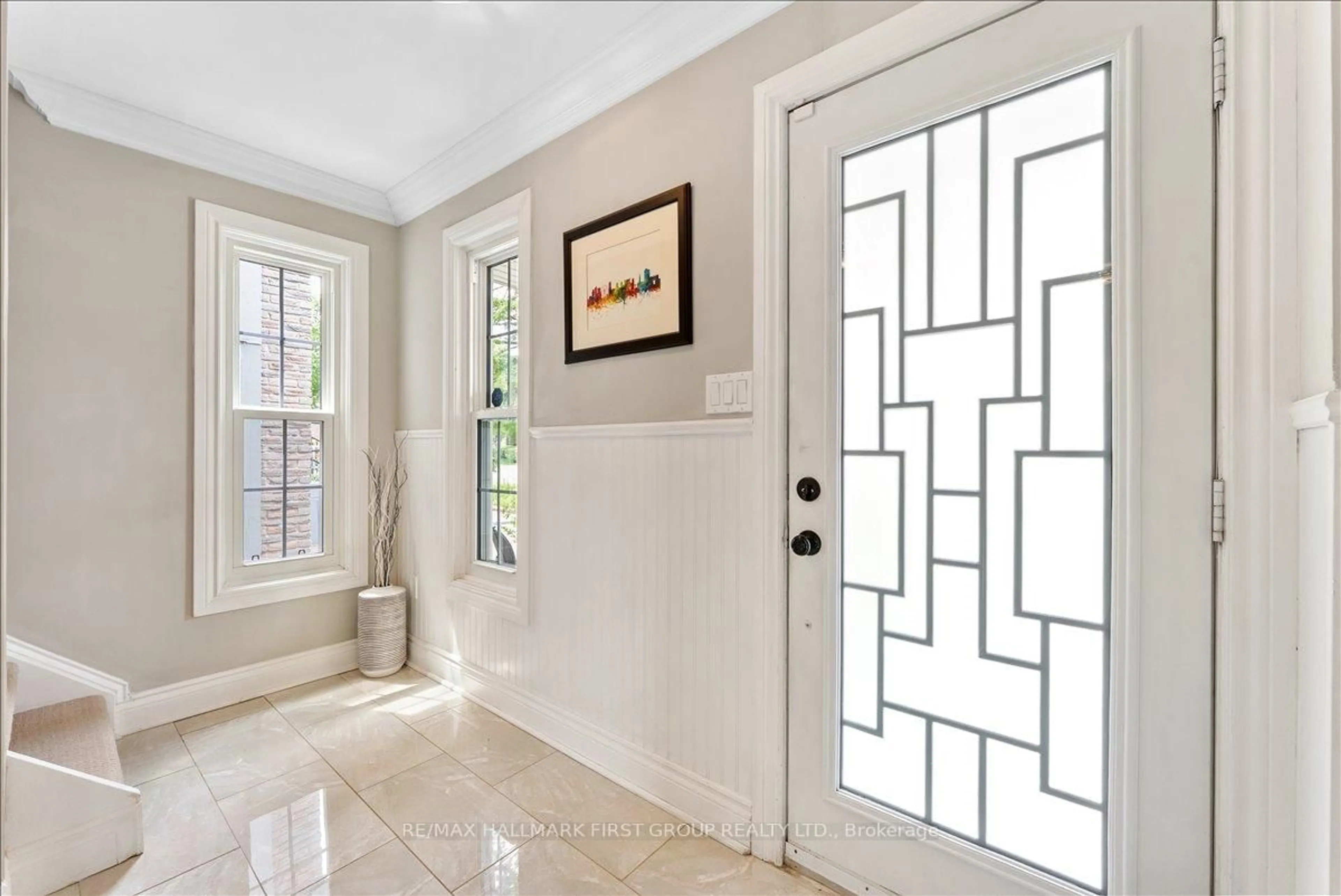 Indoor entryway for 1751 Foleyet Cres, Pickering Ontario L1V 2X8