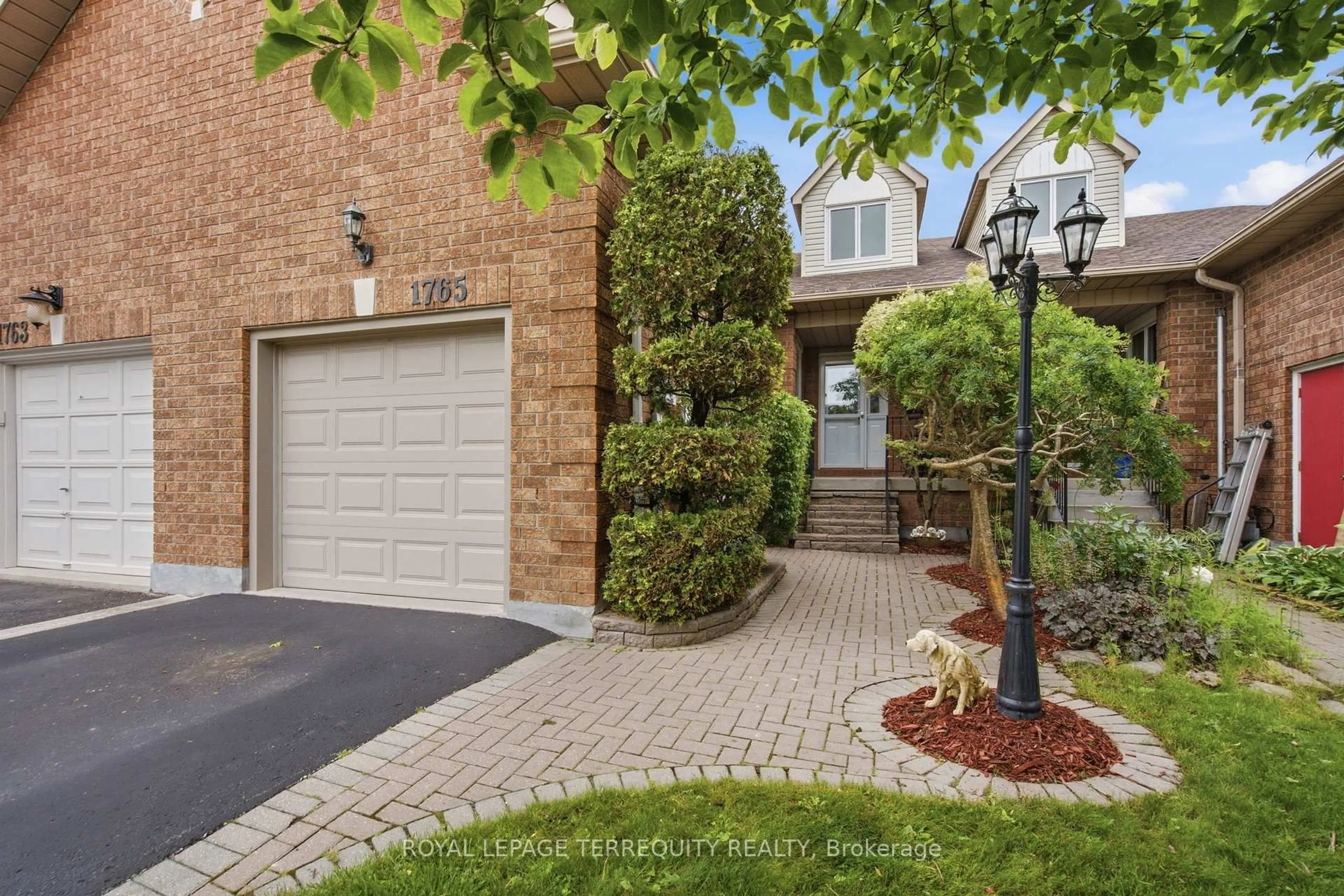 Home with brick exterior material, street for 1765 Dufferin St, Whitby Ontario L1N 1B5