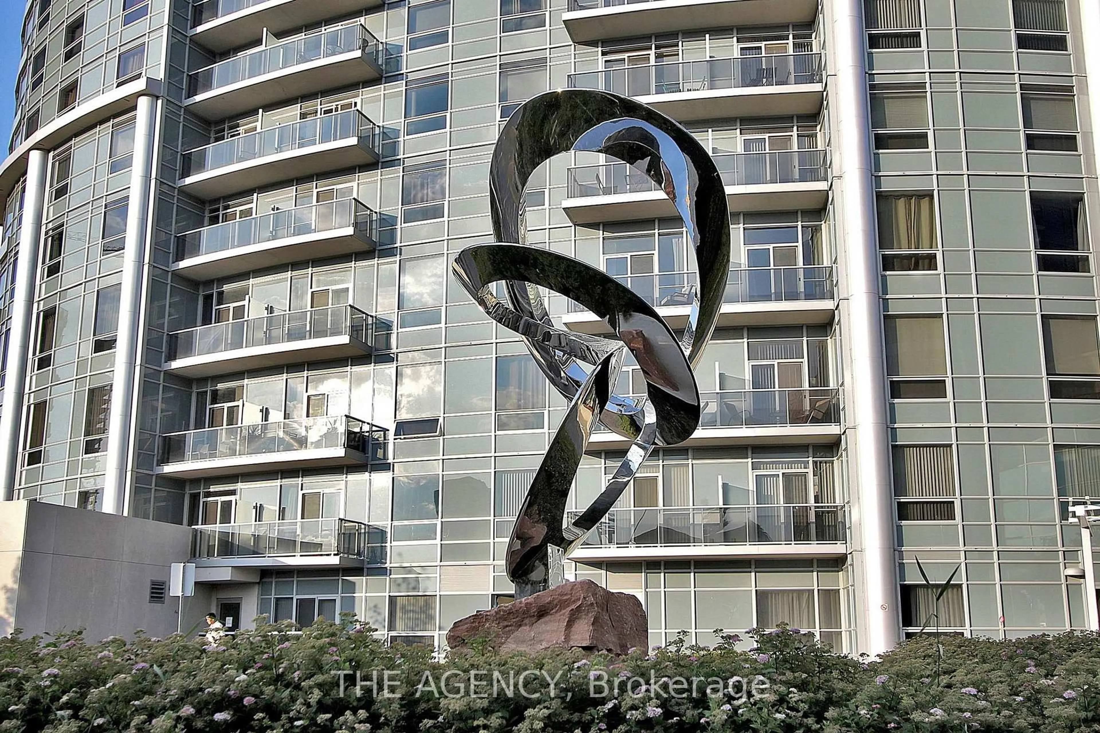 Unknown for 135 Village Green Sq #1015, Toronto Ontario M1S 0G4