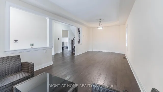 707 Audley Rd, Ajax 5