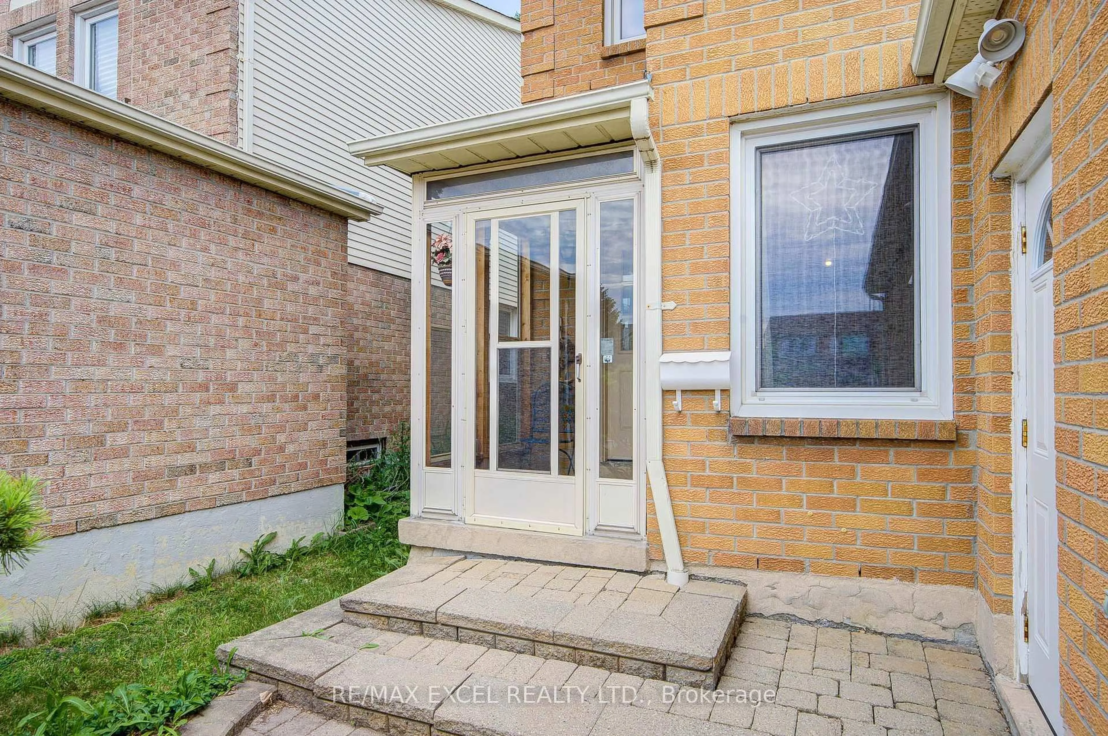 Unknown for 74 Holmbush Cres, Toronto Ontario M1V 2Y9