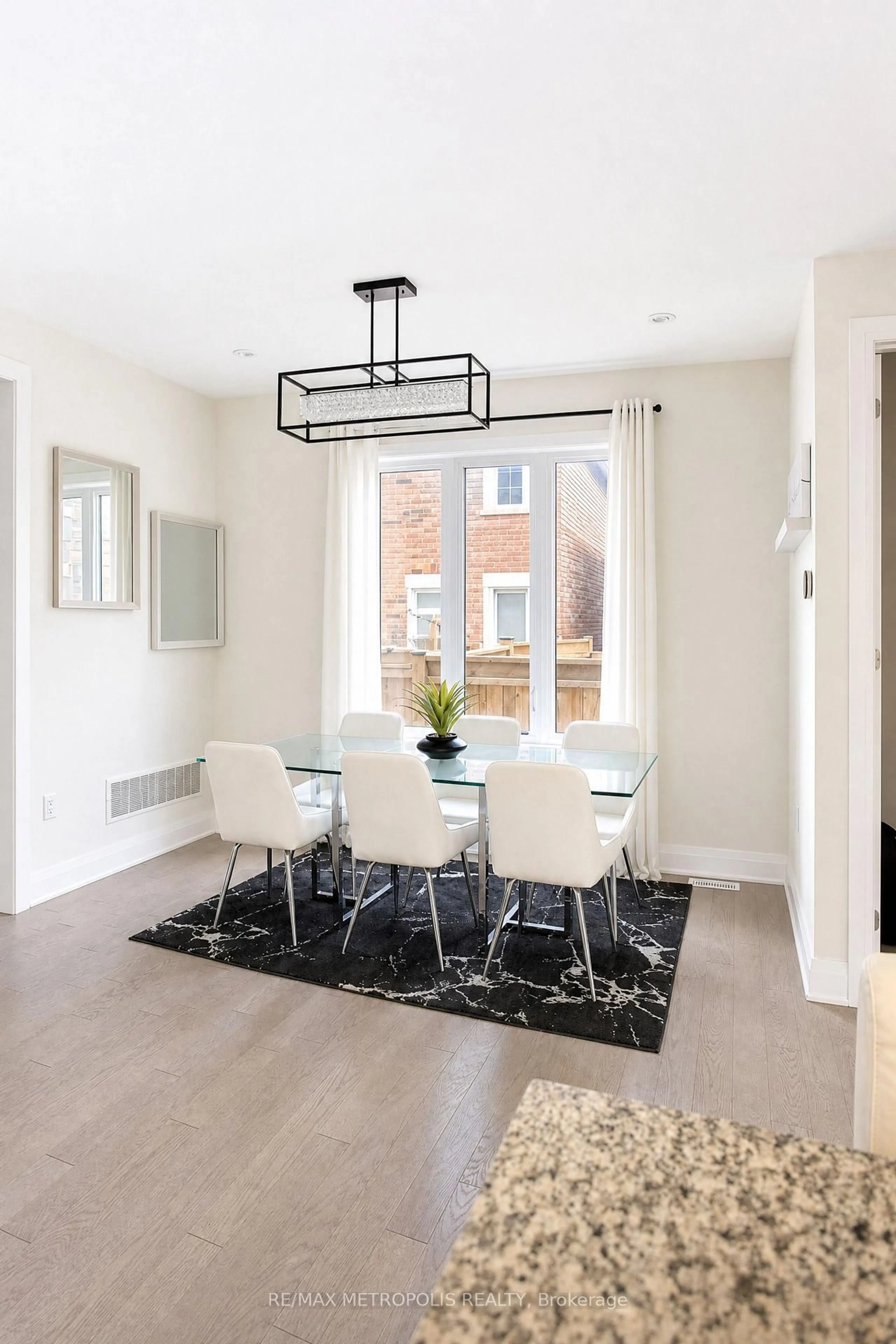 Dining room, unknown for 3100 Willowridge Path, Pickering Ontario L1X 0N5