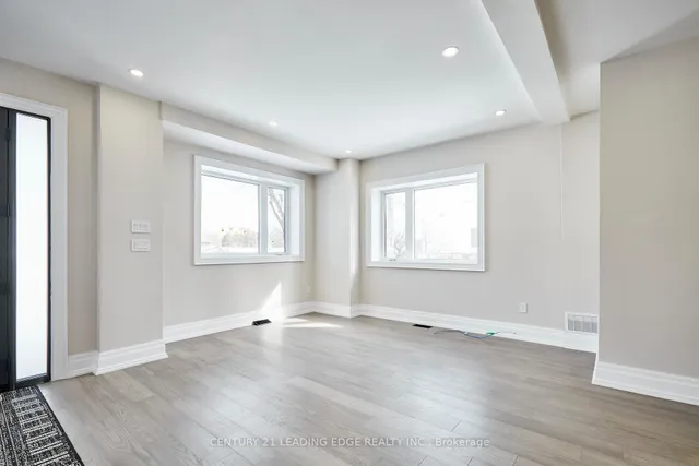 50 Dorset Rd, Toronto 3