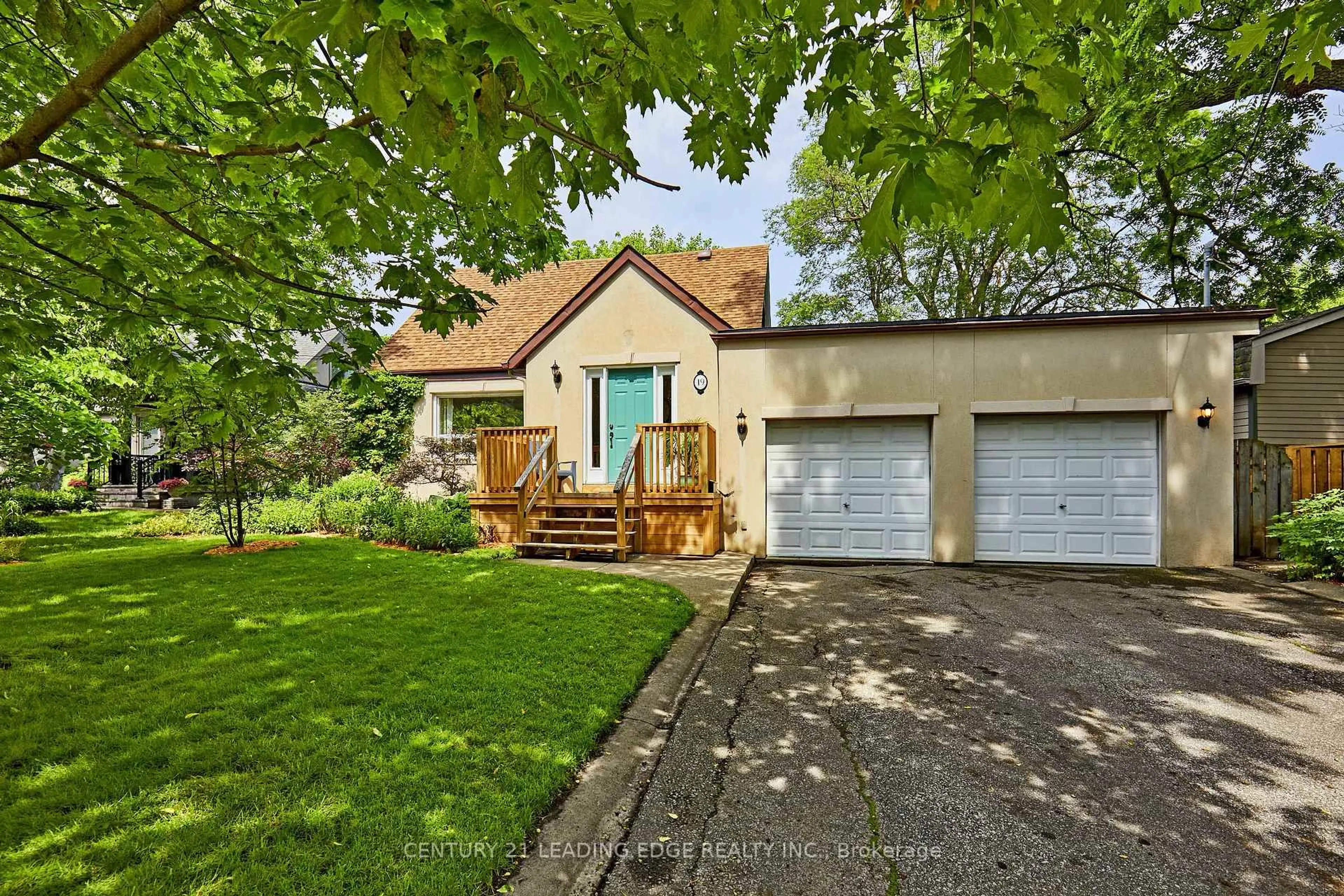 Unknown for 19 Scarboro Cres, Toronto Ontario M1M 2J3