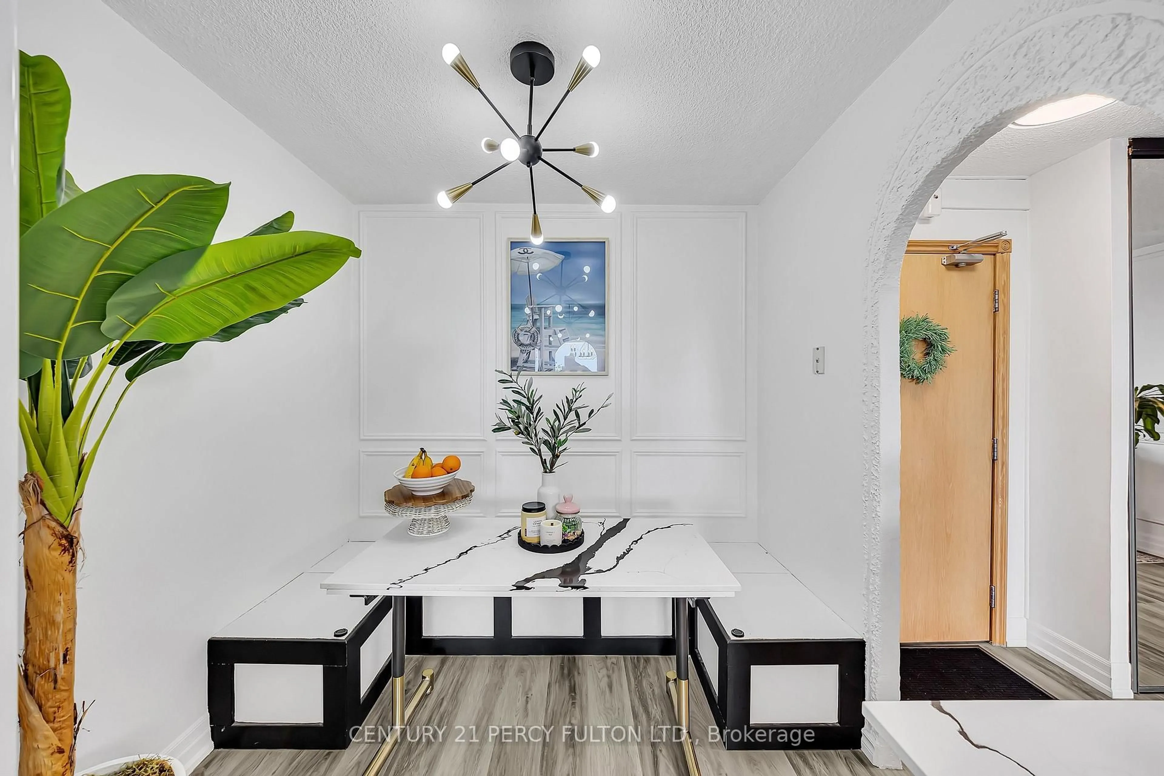 Indoor entryway for 92 Church St #511, Ajax Ontario L1S 6B4