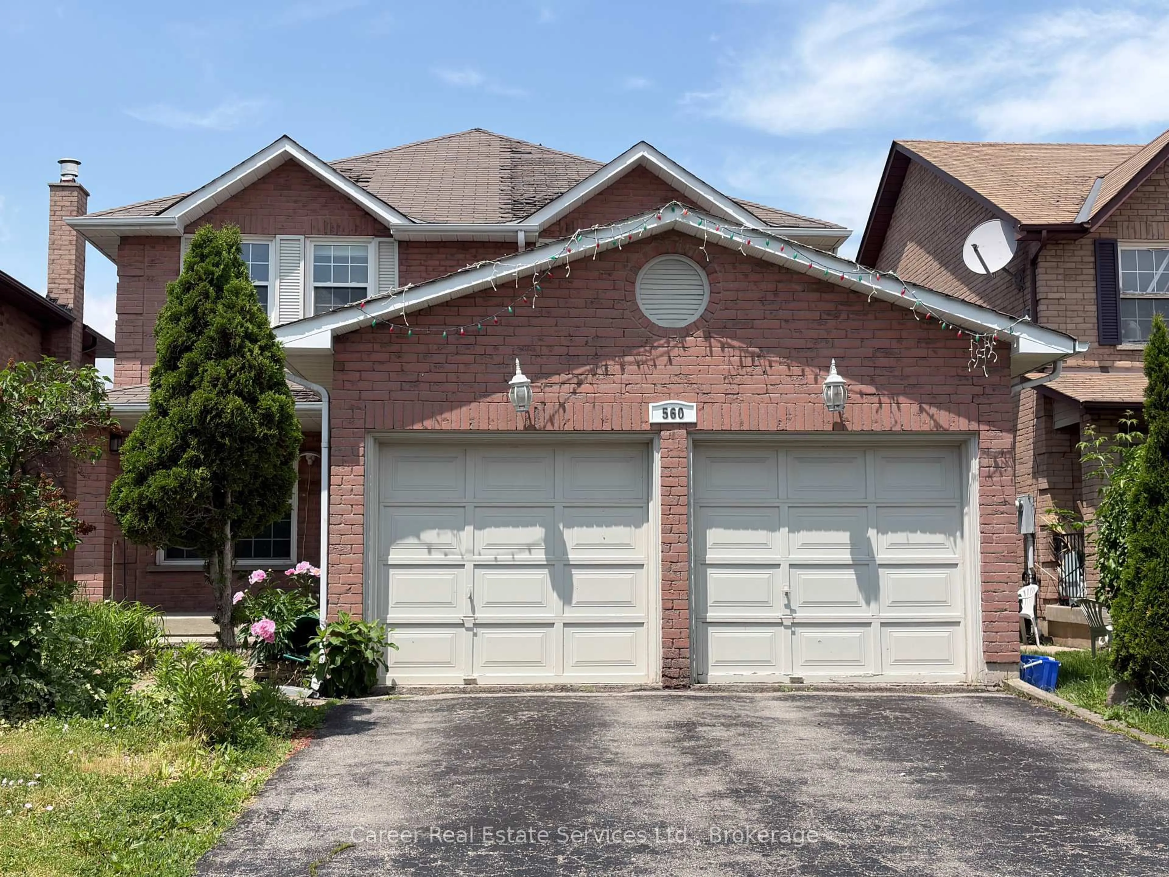 Home with brick exterior material, street for 560 Steeple Hill, Pickering Ontario L1V 5Z3