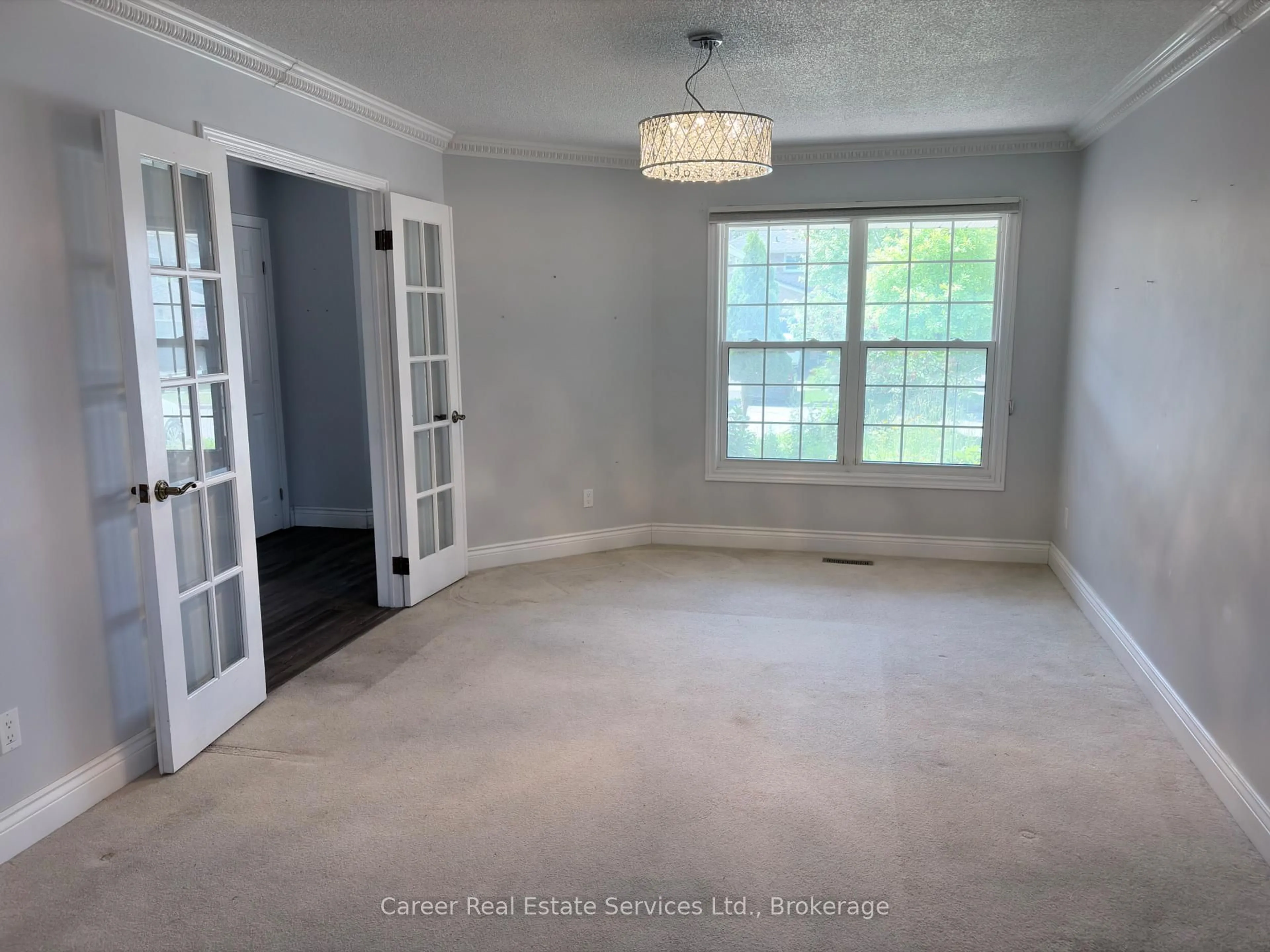 A pic of a room for 560 Steeple Hill, Pickering Ontario L1V 5Z3