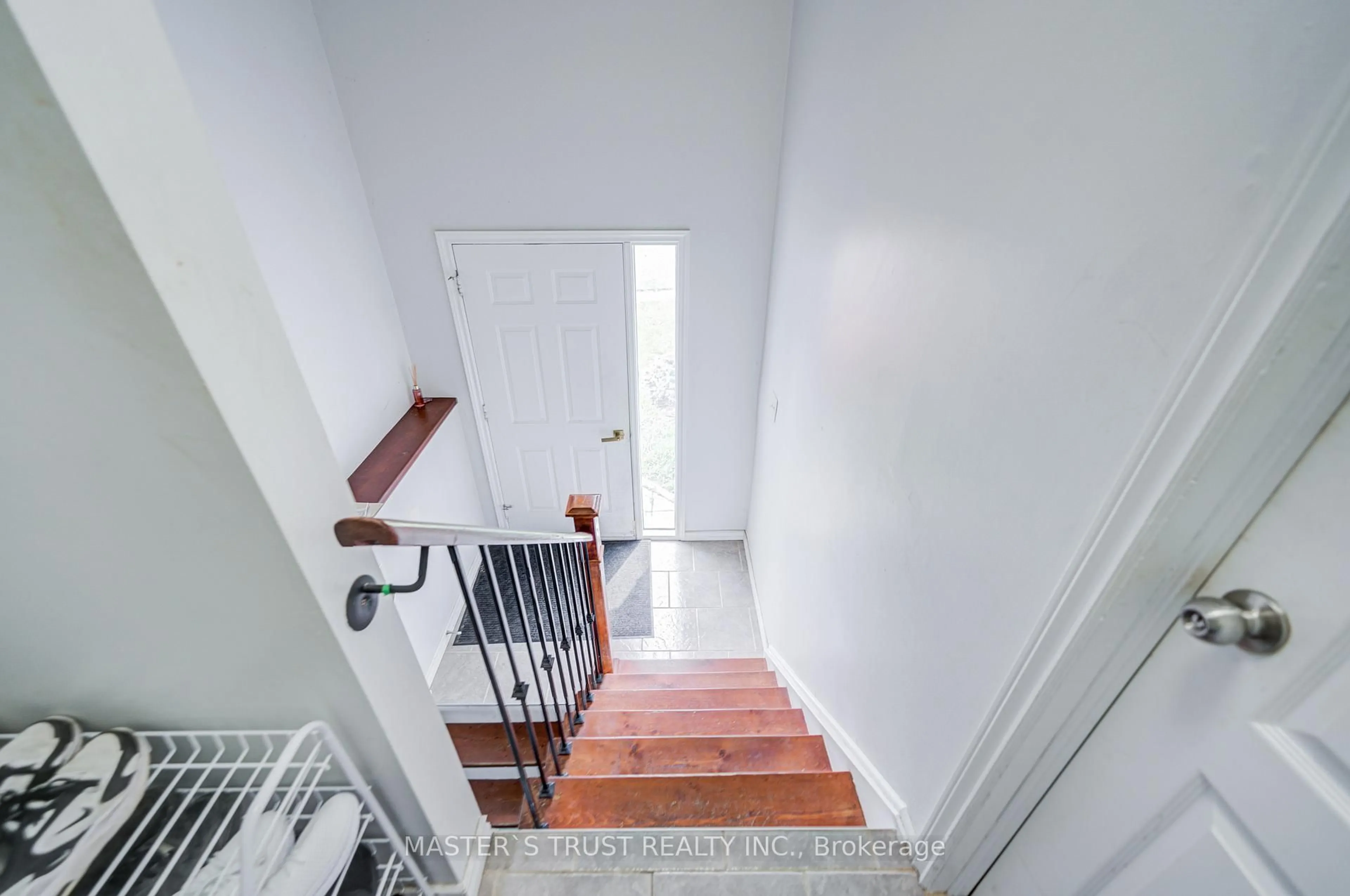 Unknown for 1179 Simcoe St, Oshawa Ontario L1H 4M1