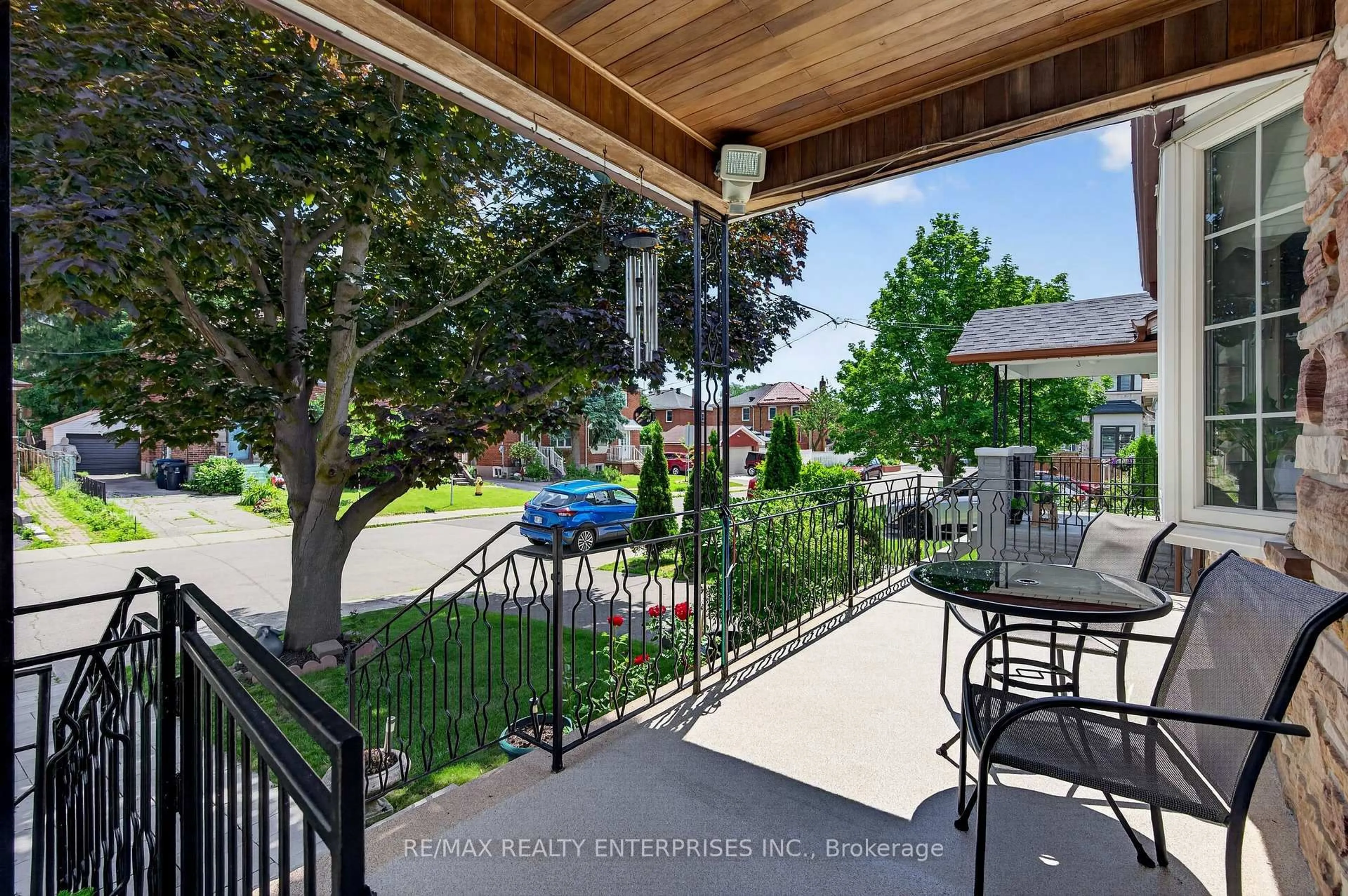Patio, street for 22 Atlee Ave, Toronto Ontario M1N 3X1