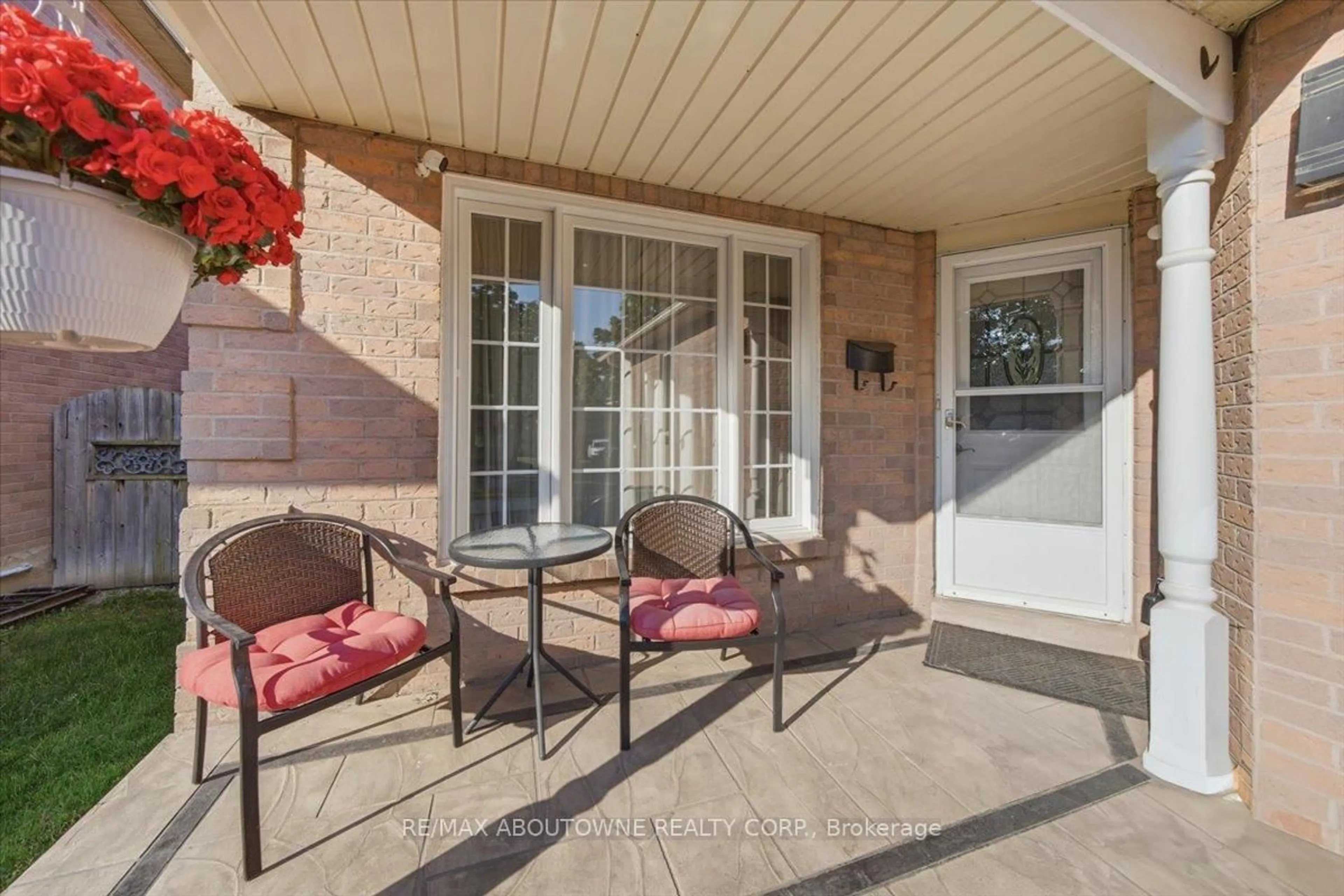 Patio, street for 45 Willcocks Cres, Ajax Ontario L1T 3L8